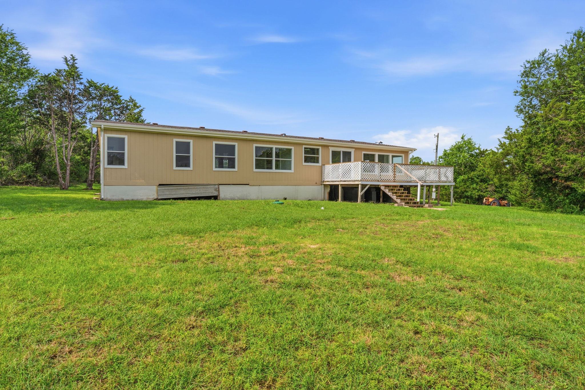 main property photo 27
