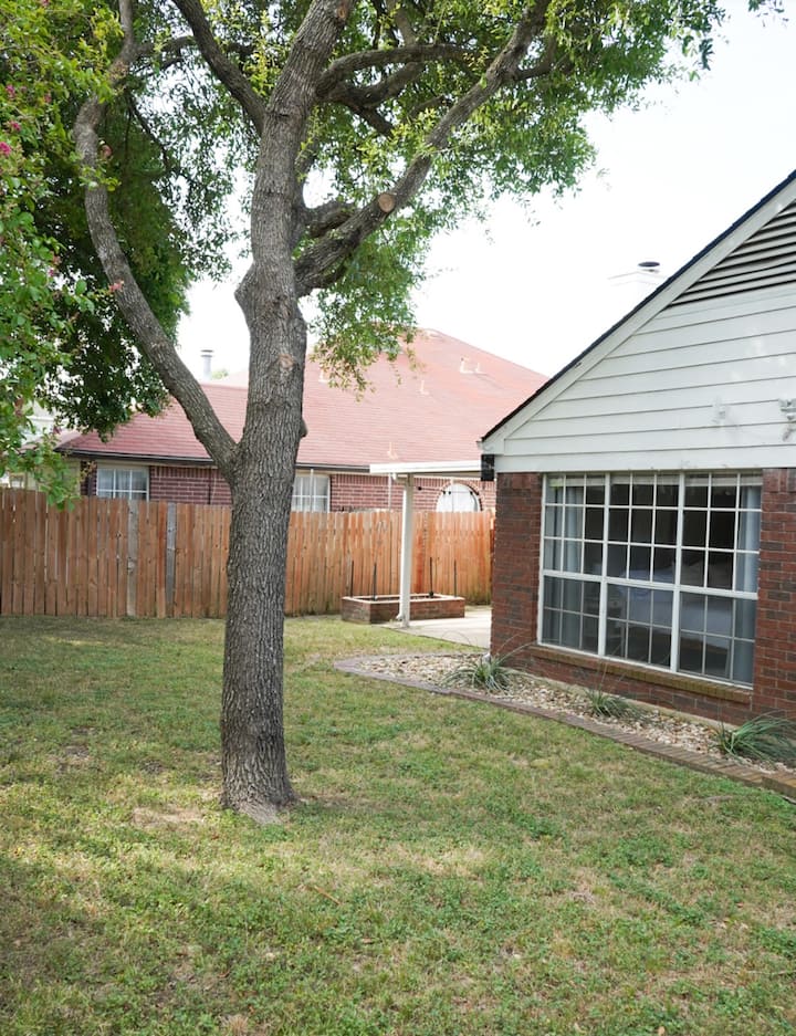 main property photo 31