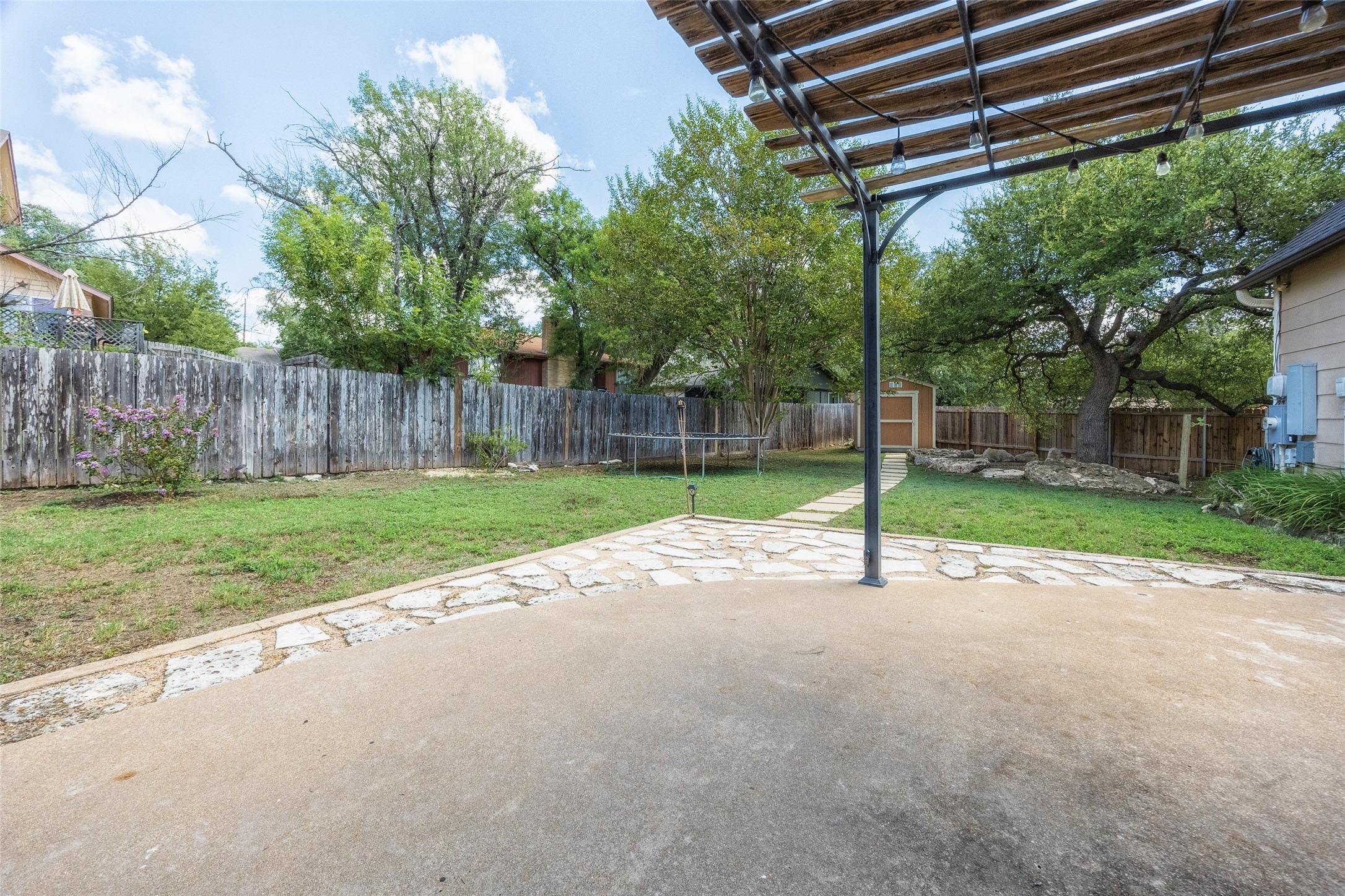 main property photo 26