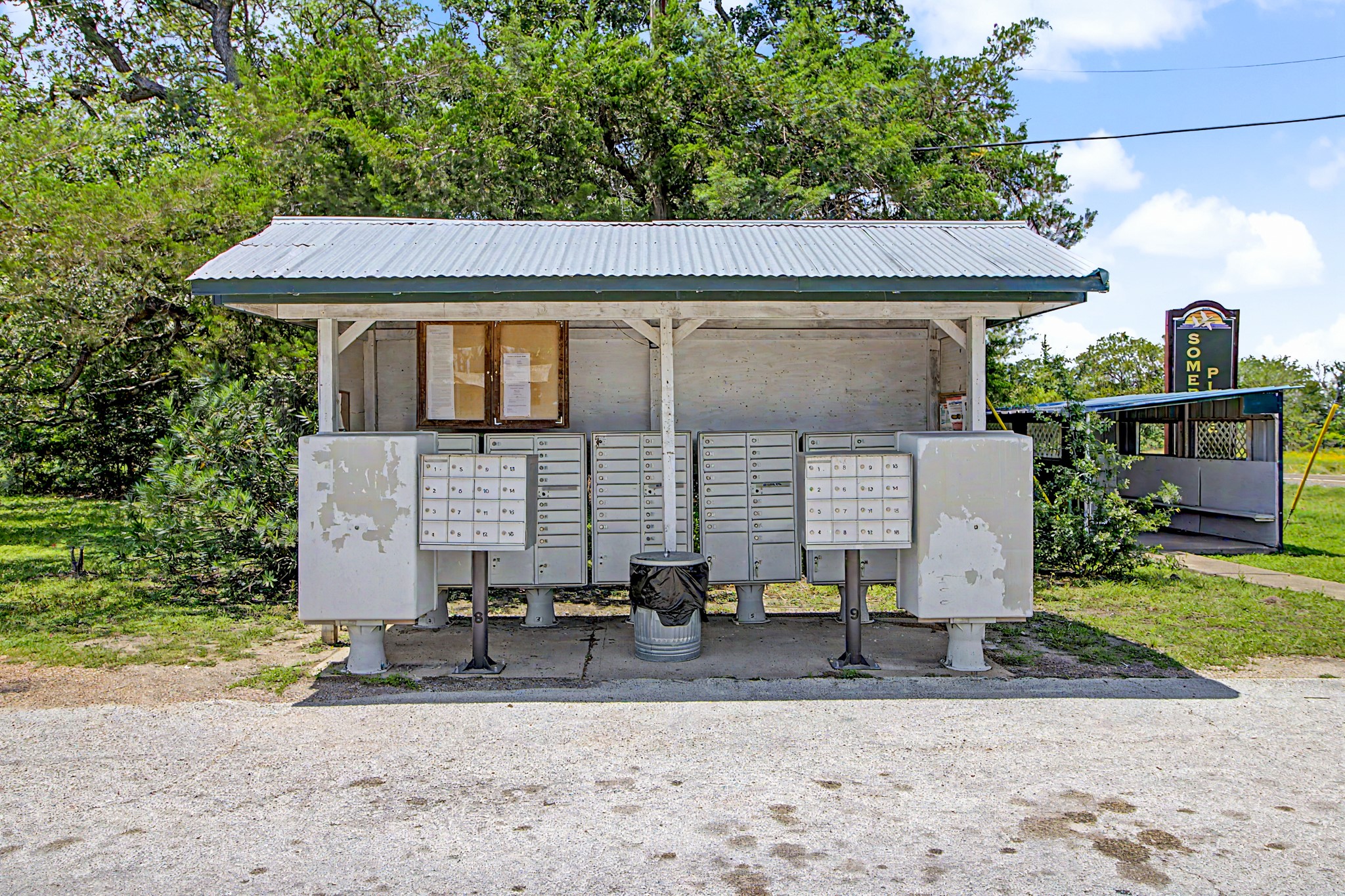 main property photo 28