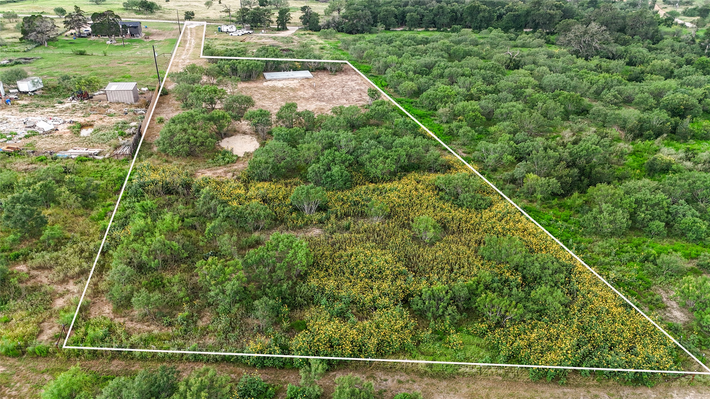 main property photo 11