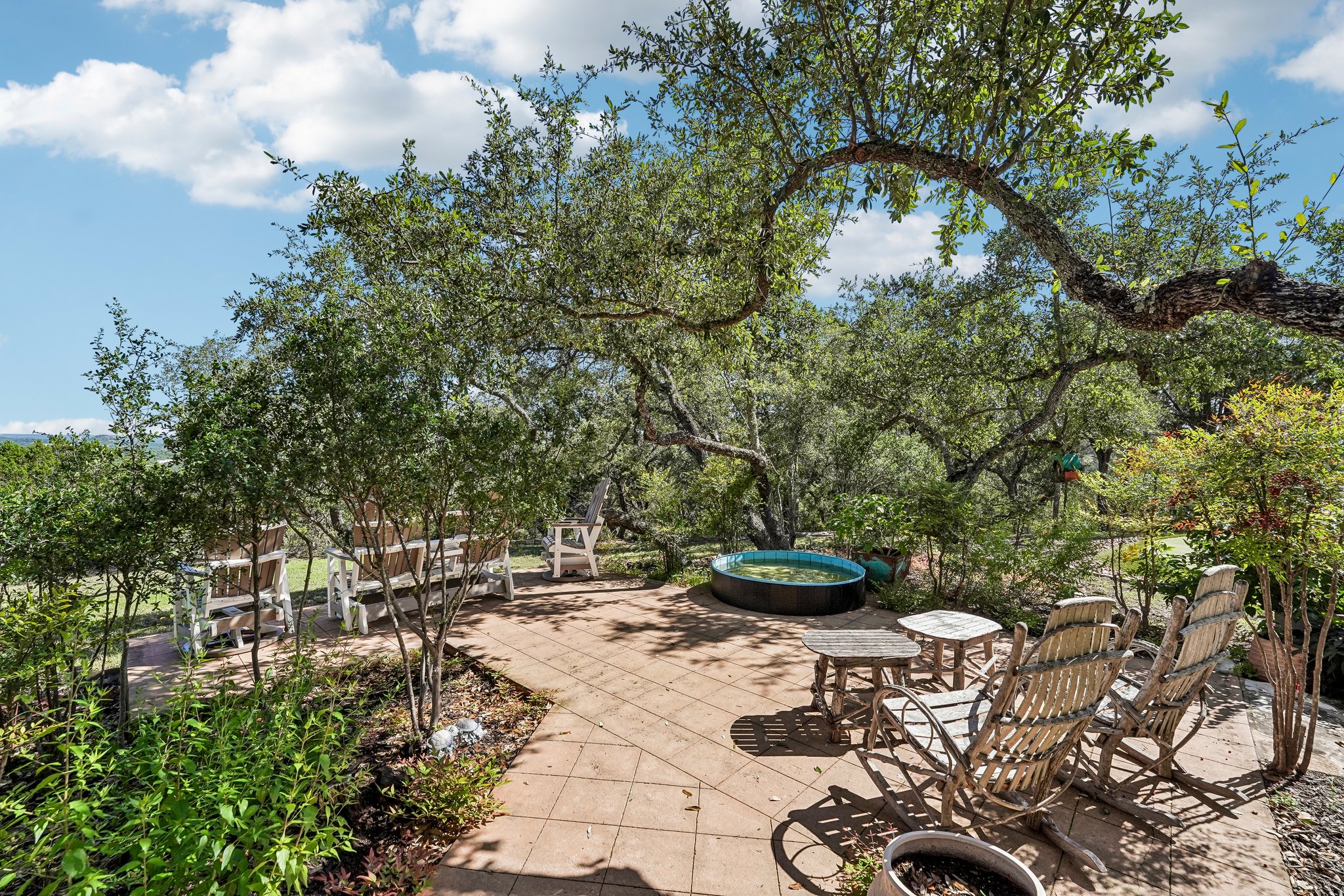 main property photo 35