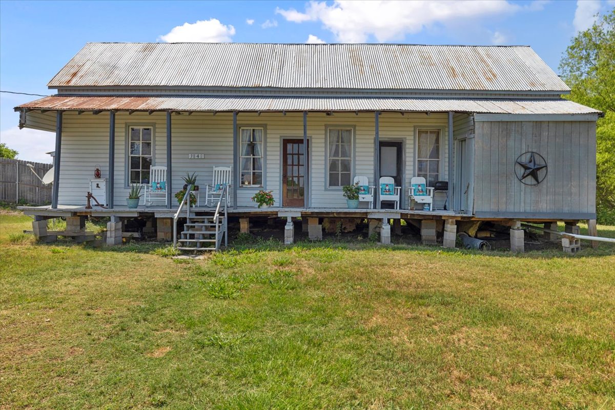 main property photo 11