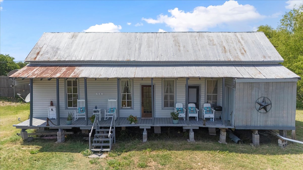 main property photo 14