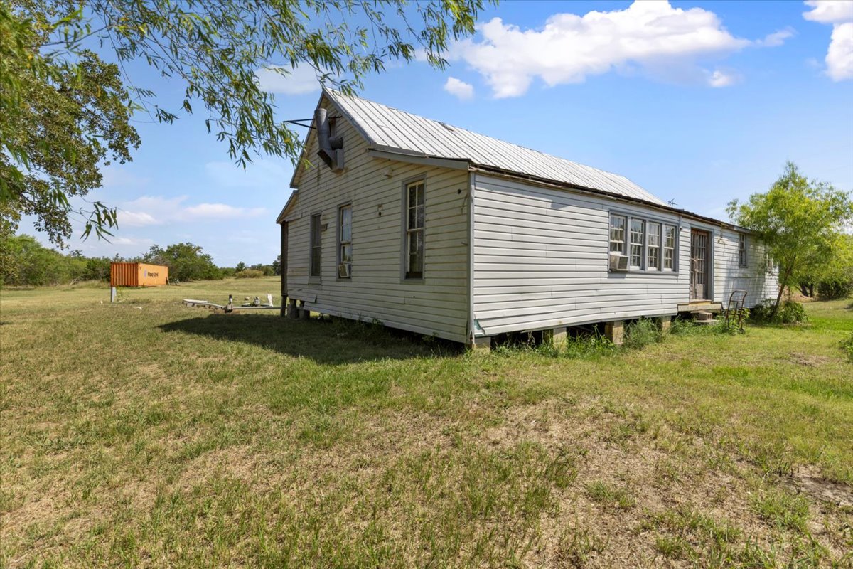 main property photo 25
