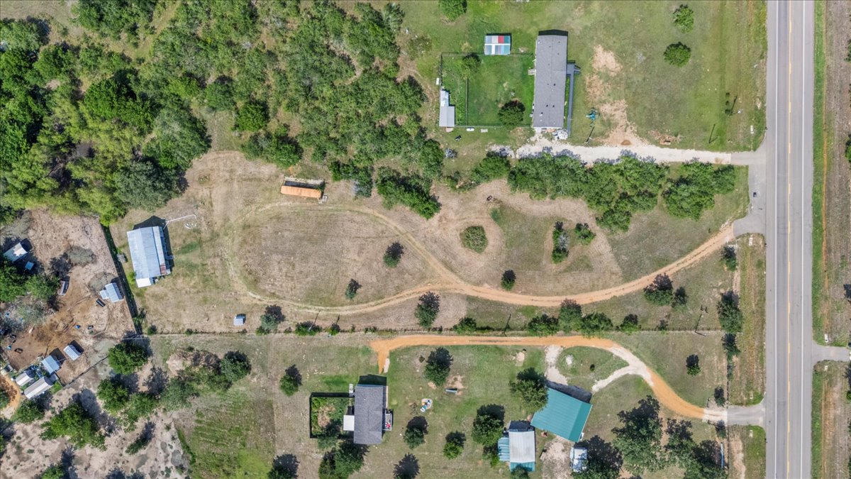 main property photo 34