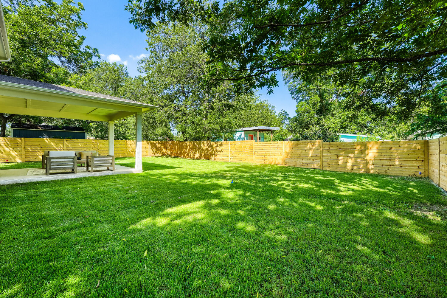 main property photo 33