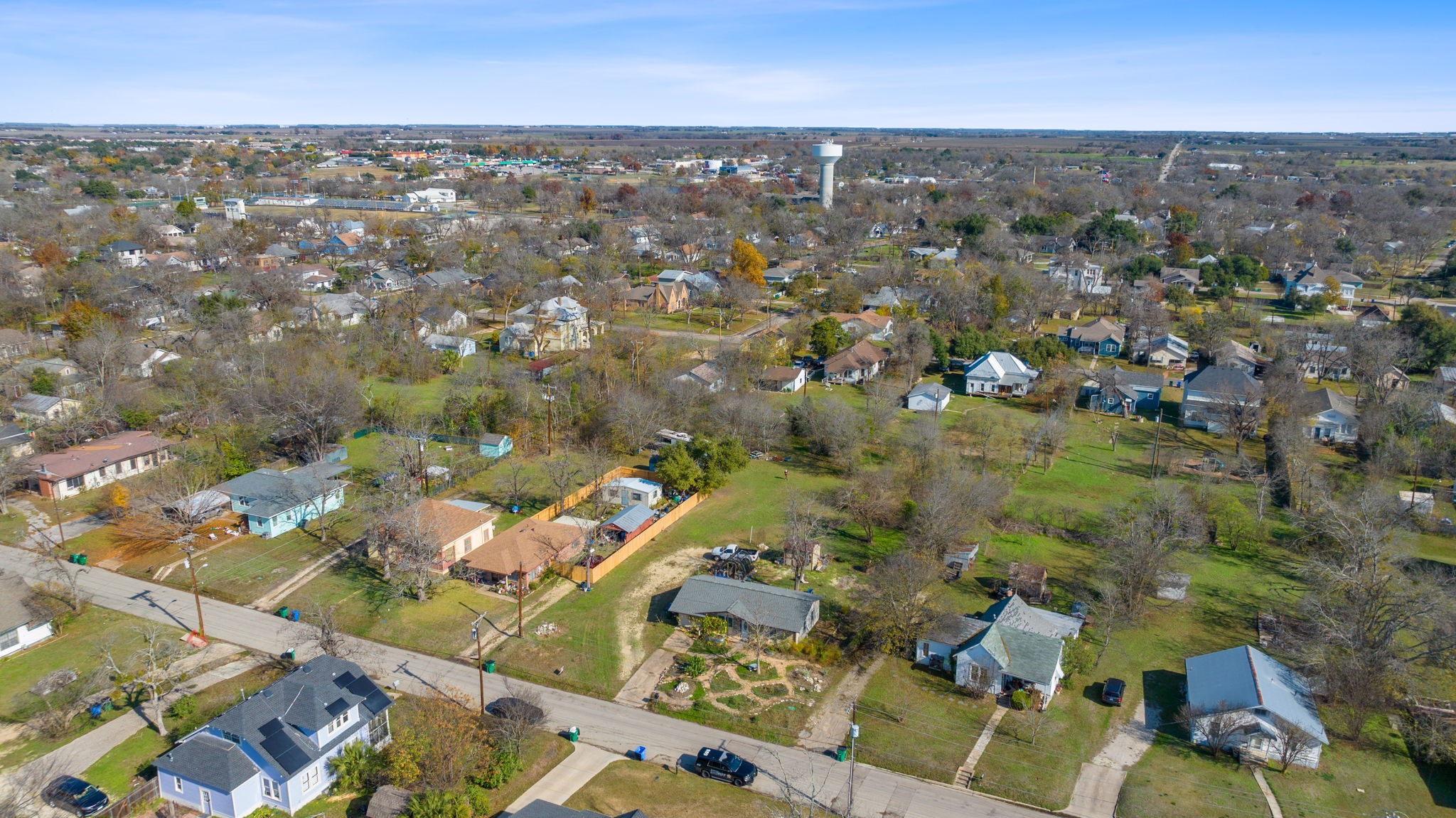 main property photo 11