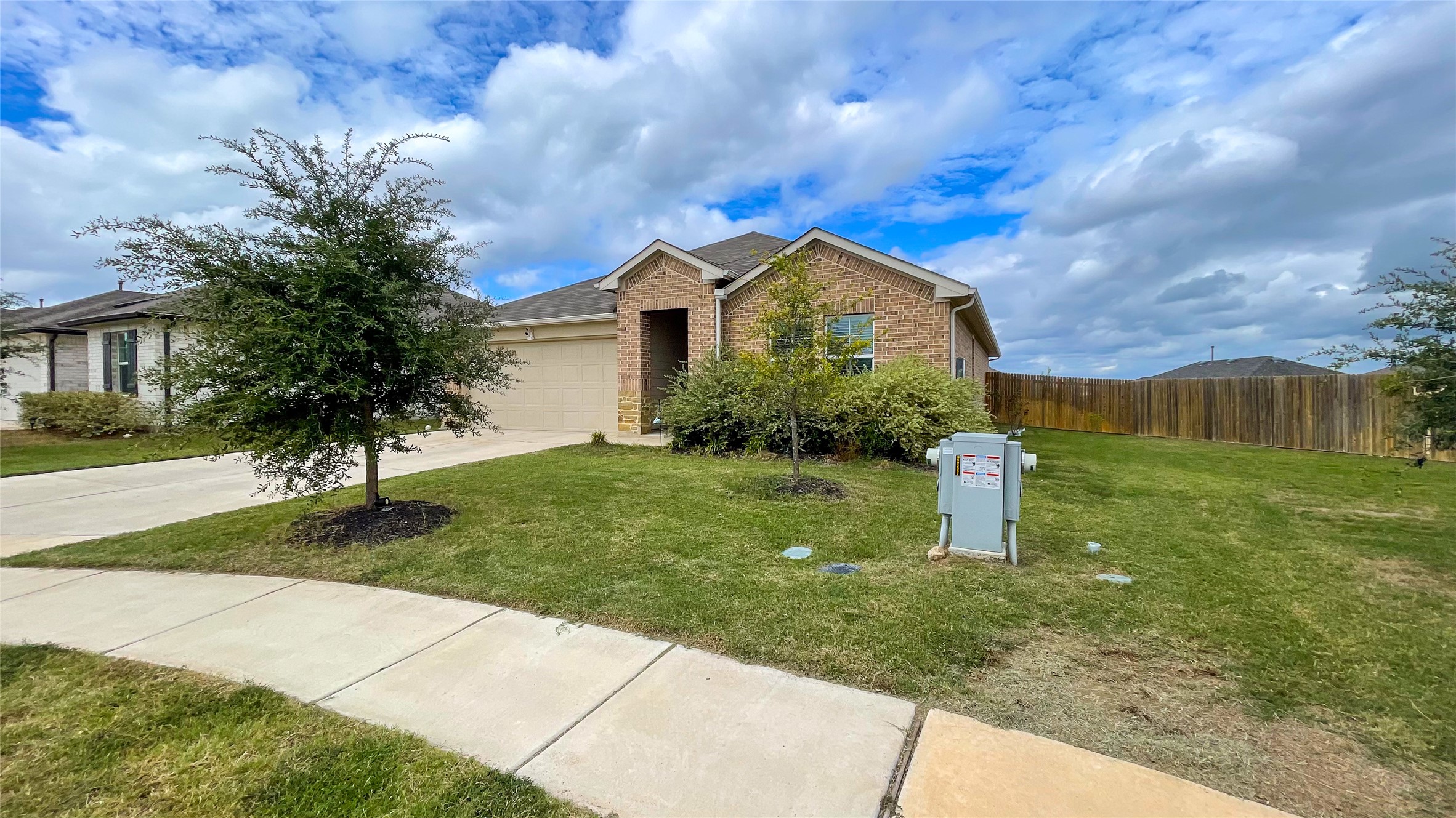 main property photo 27