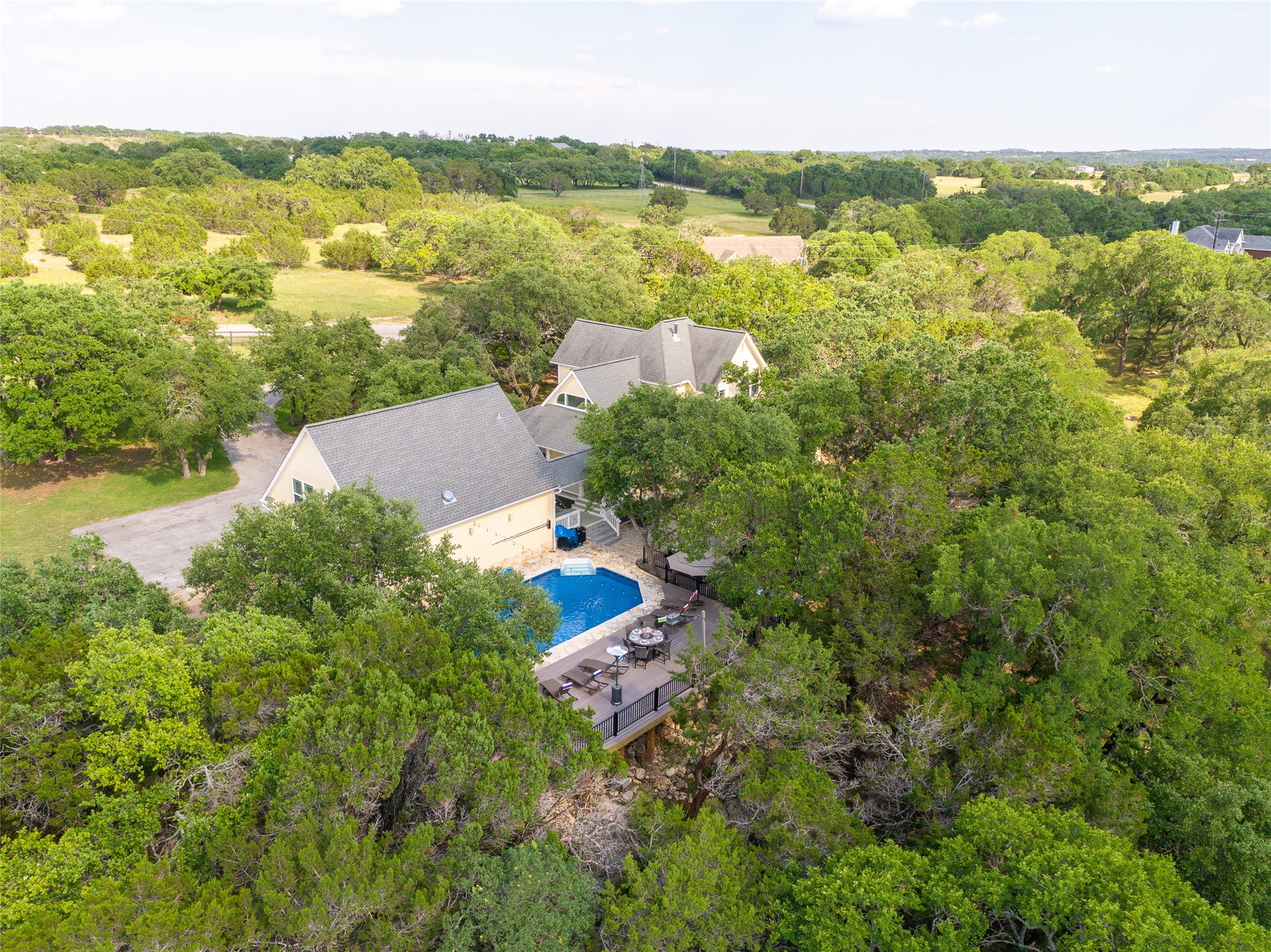 main property photo 38