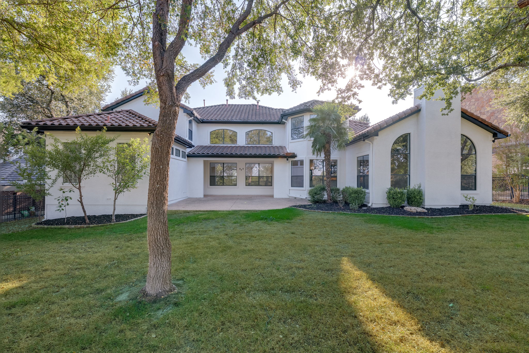 main property photo 29