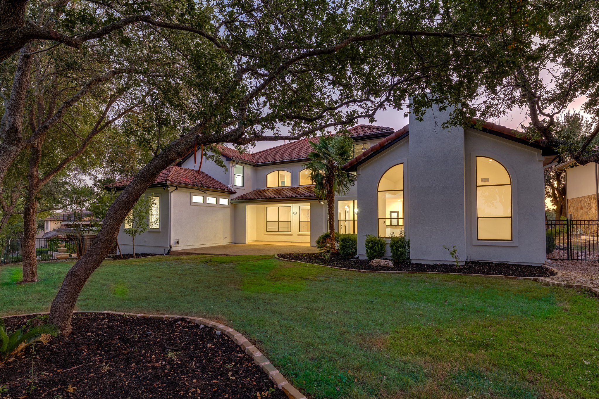 main property photo 30