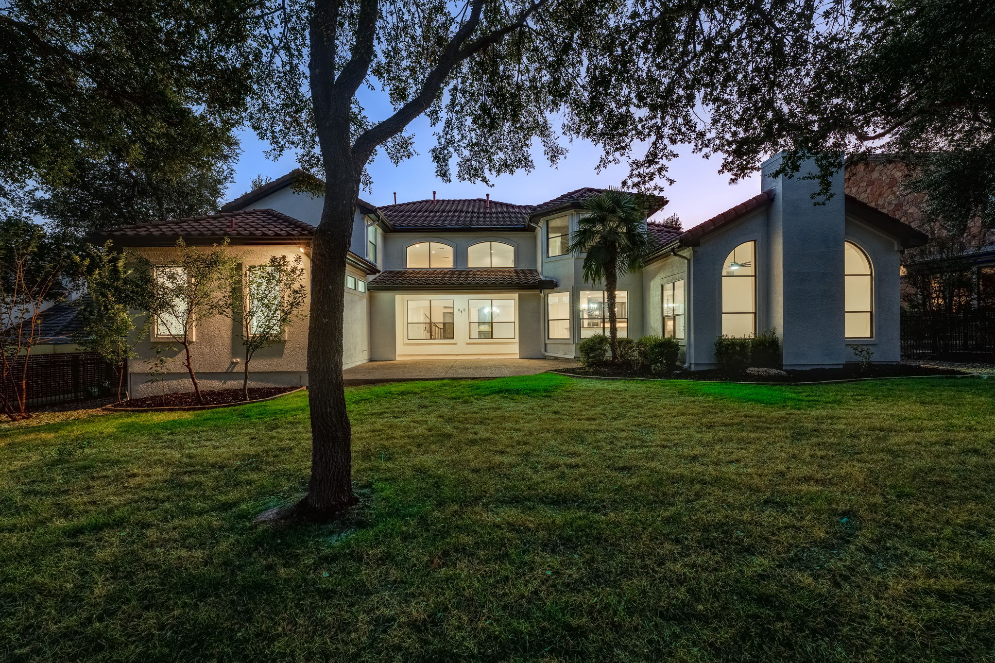 main property photo 32