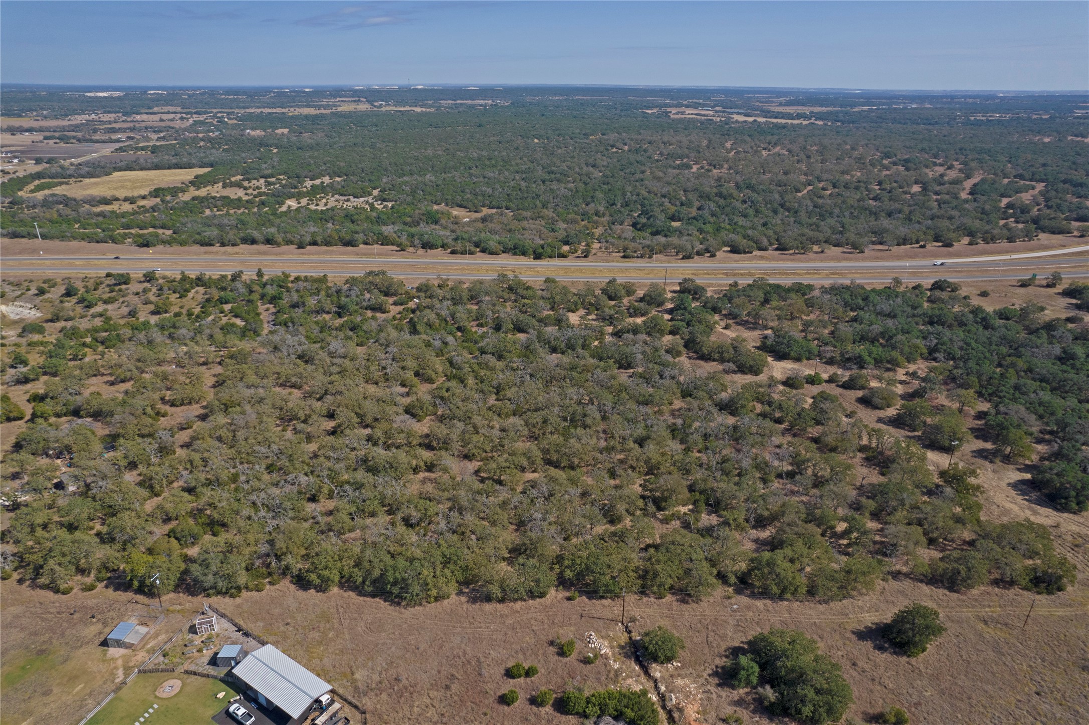 main property photo 16