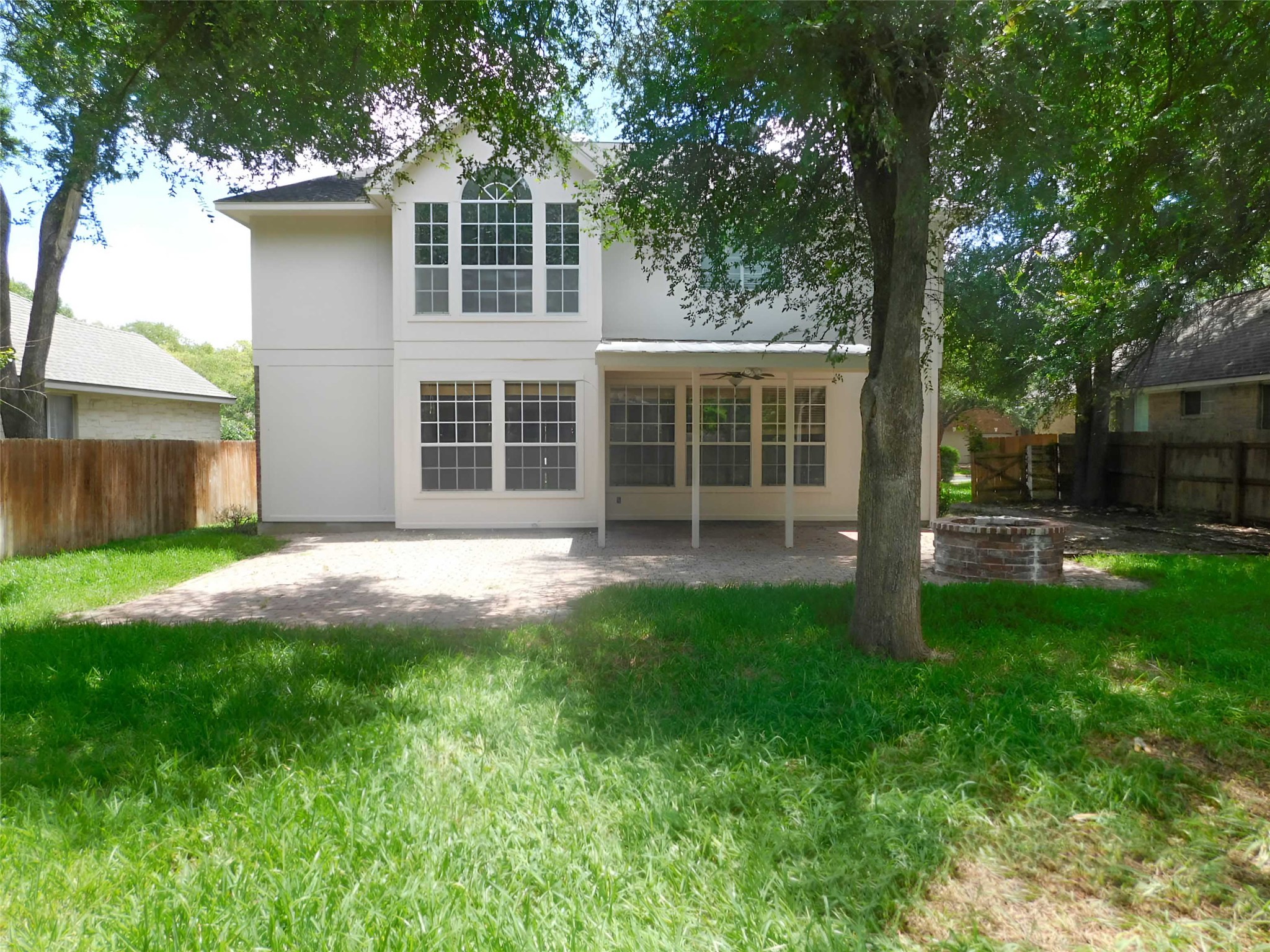 main property photo 27