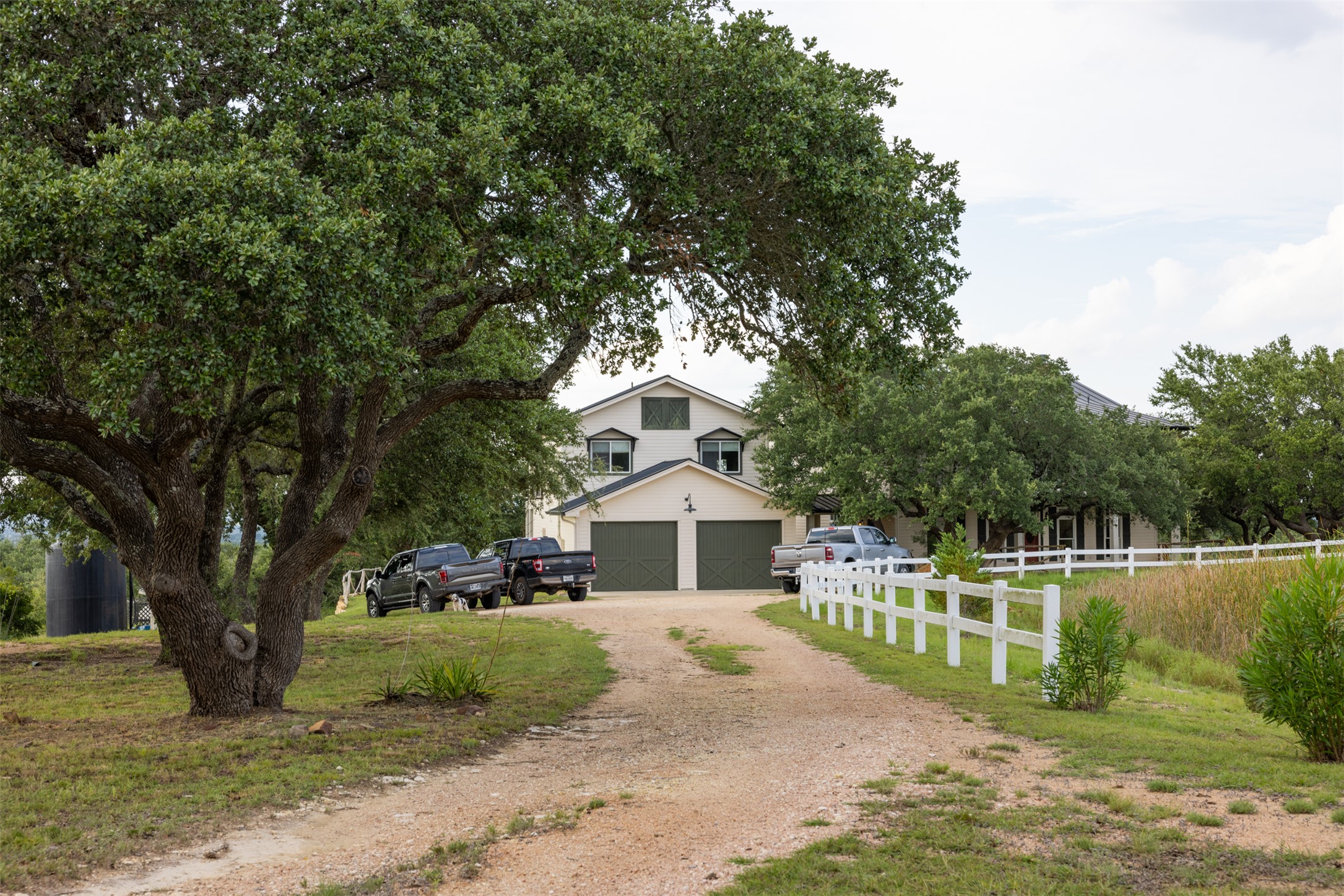 main property photo 21