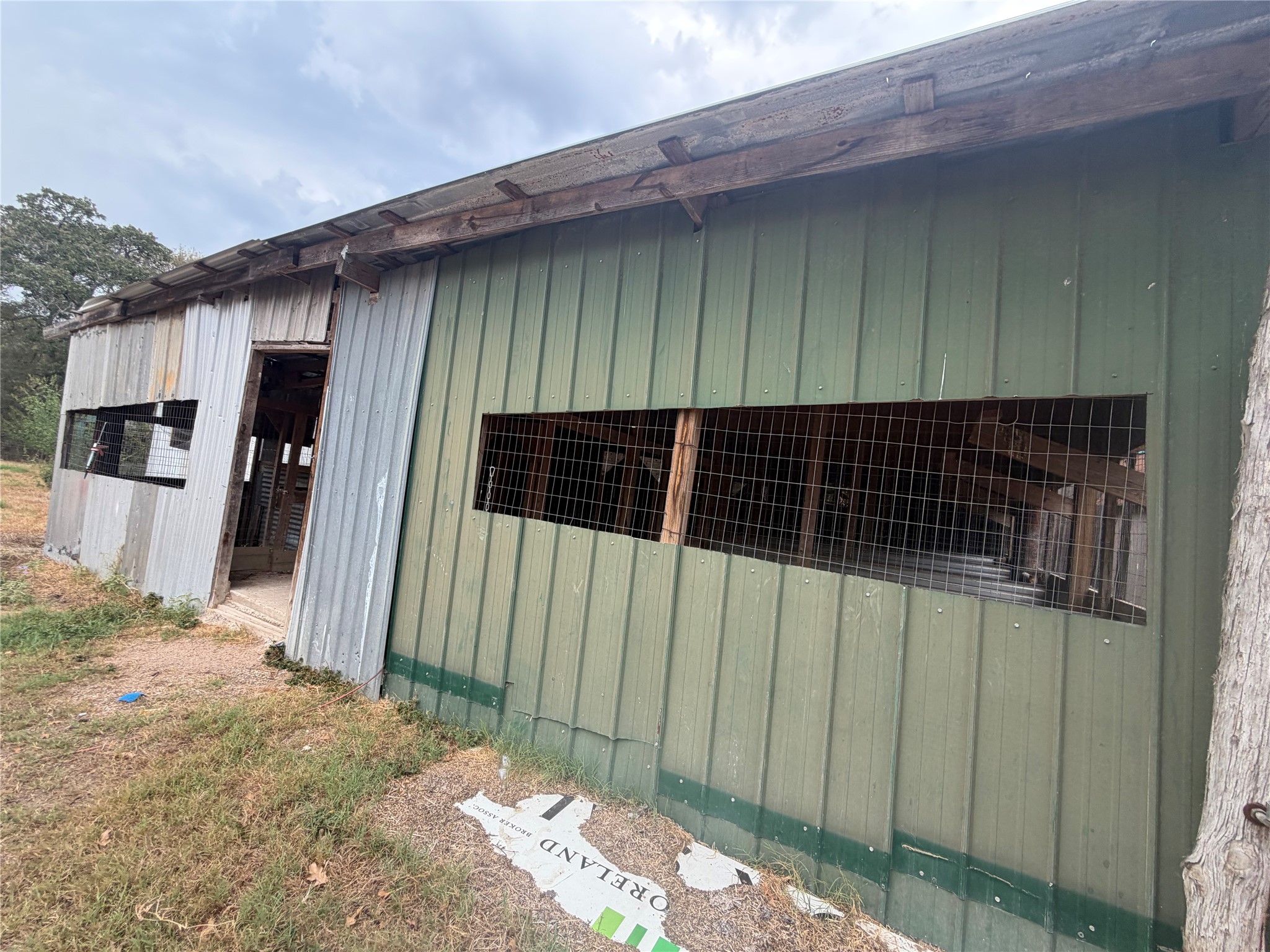 main property photo 22