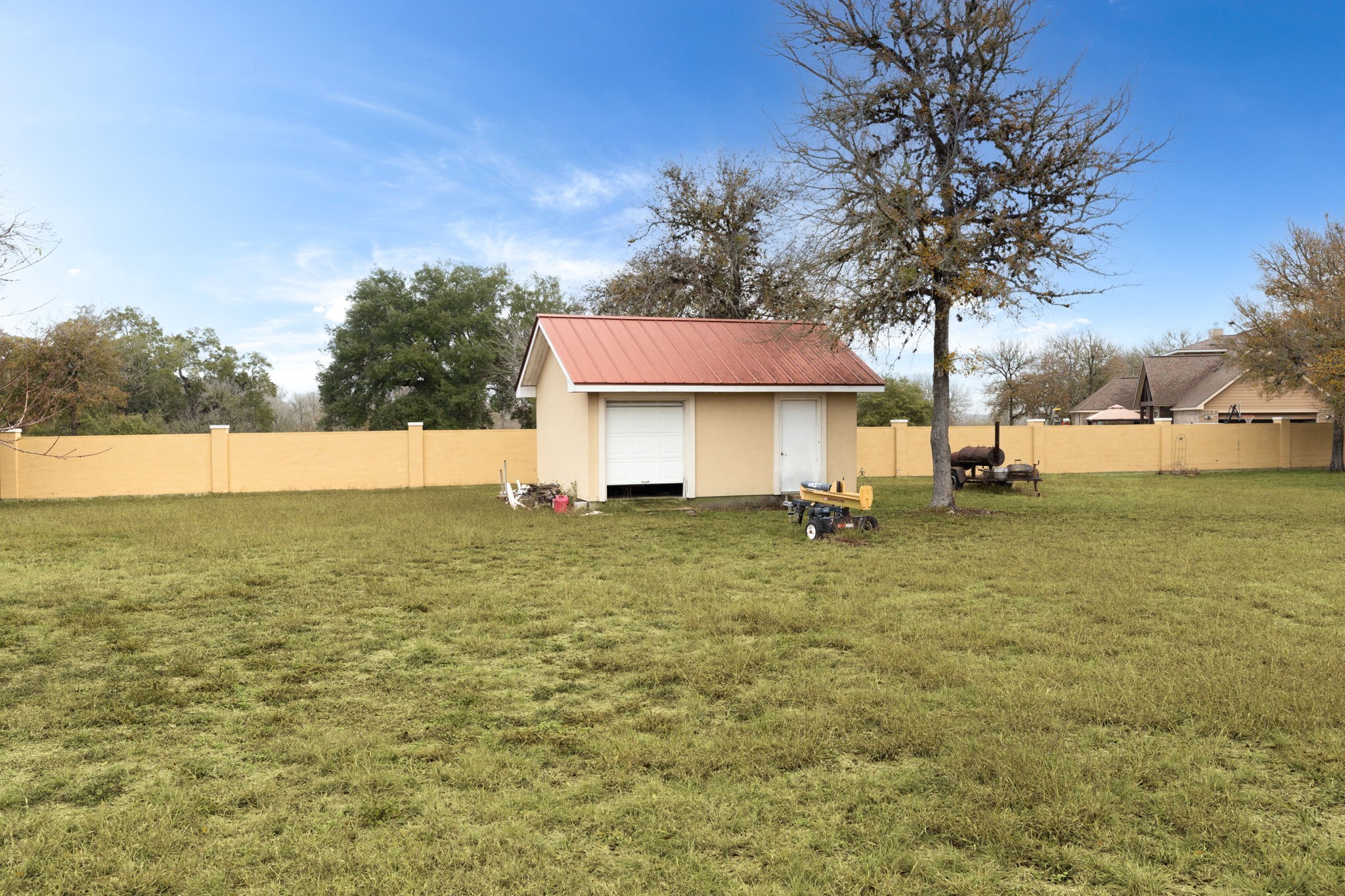 main property photo 26