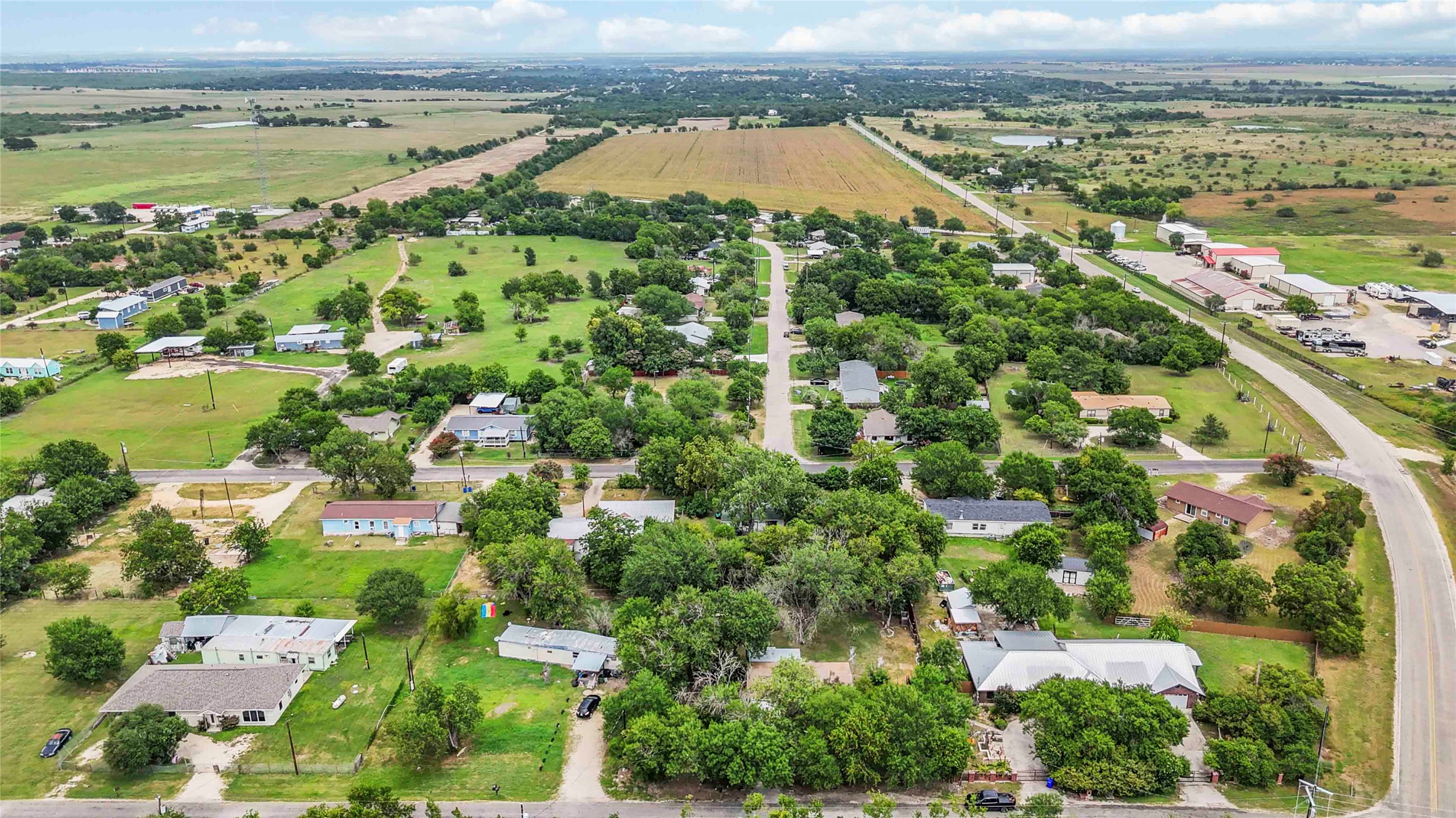 main property photo 10
