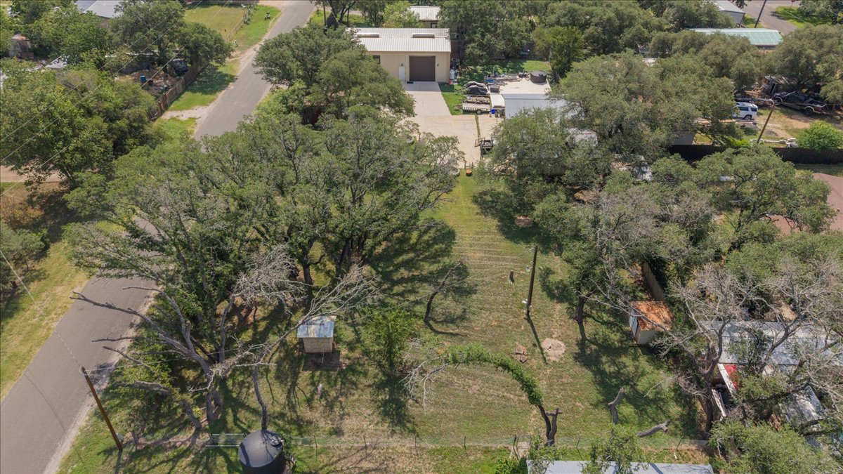 main property photo 27