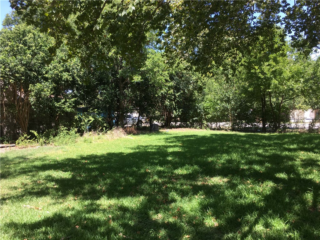 main property photo 17