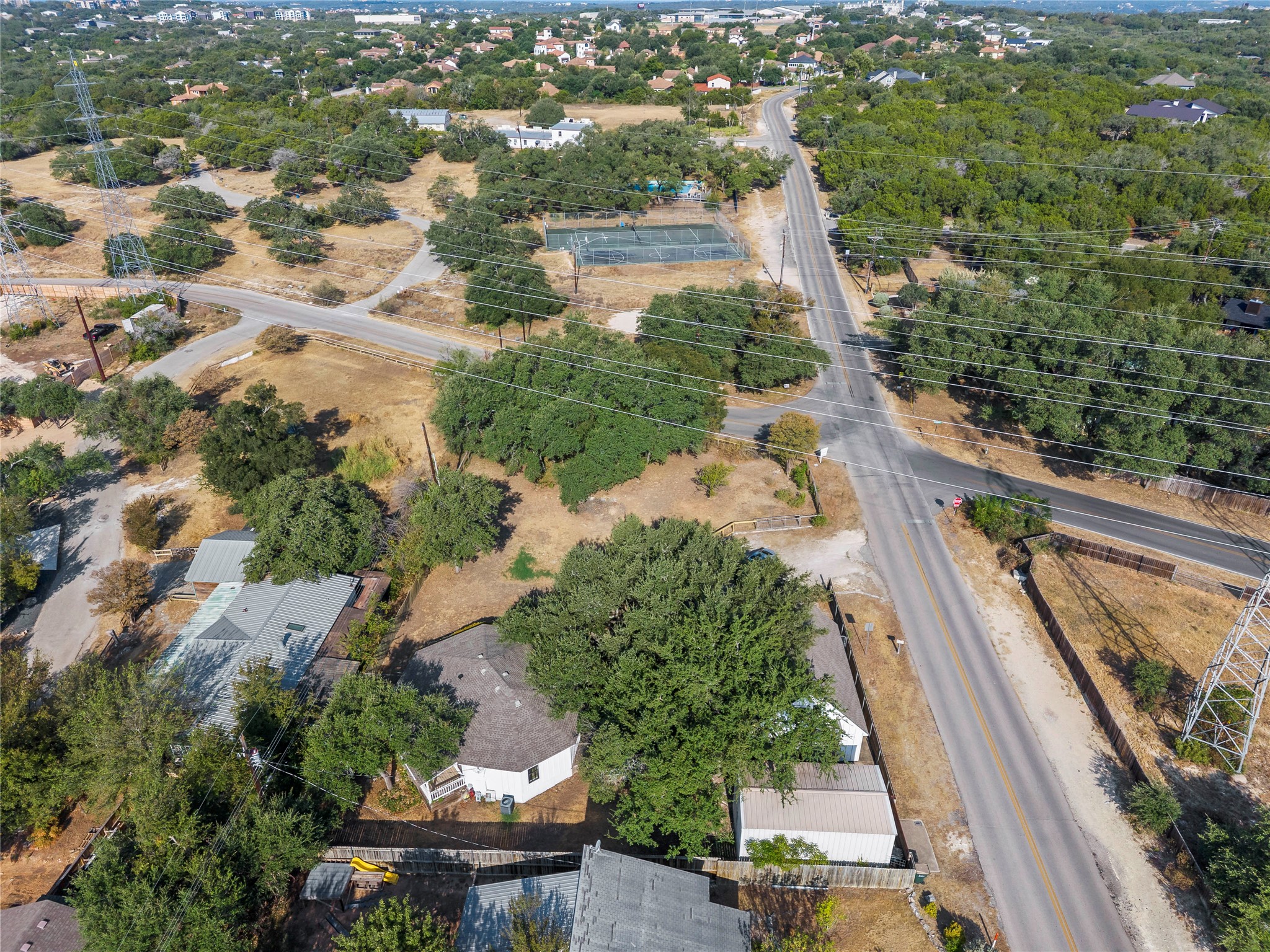 main property photo 28