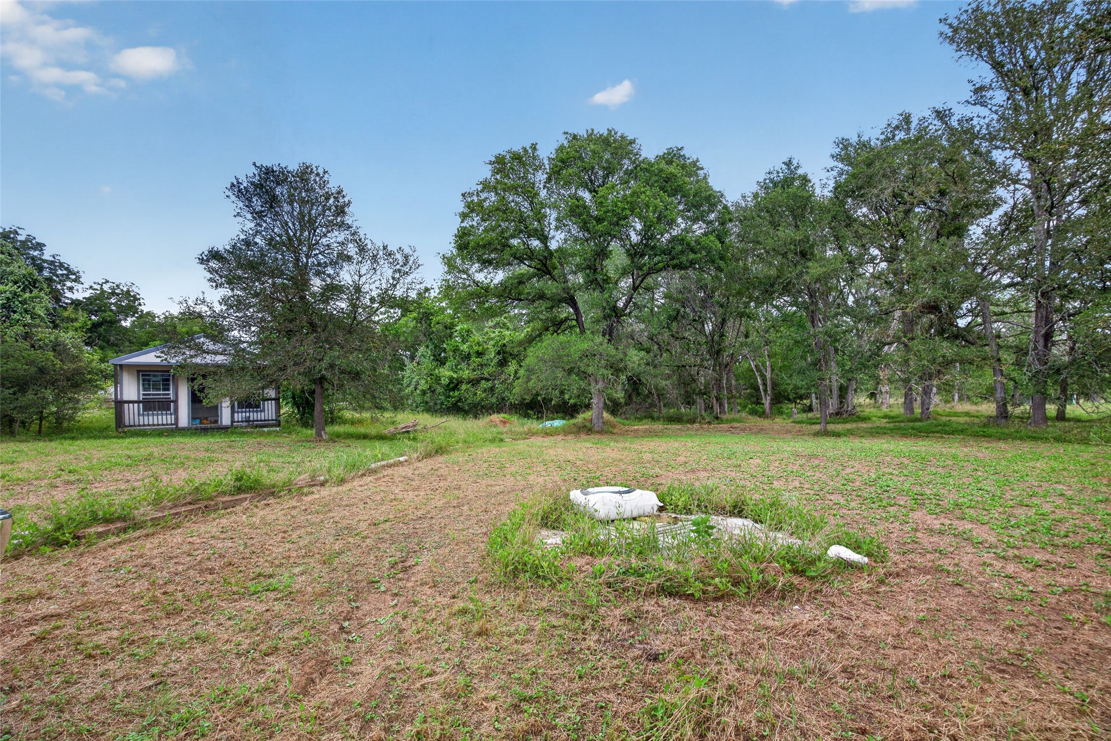 main property photo 16