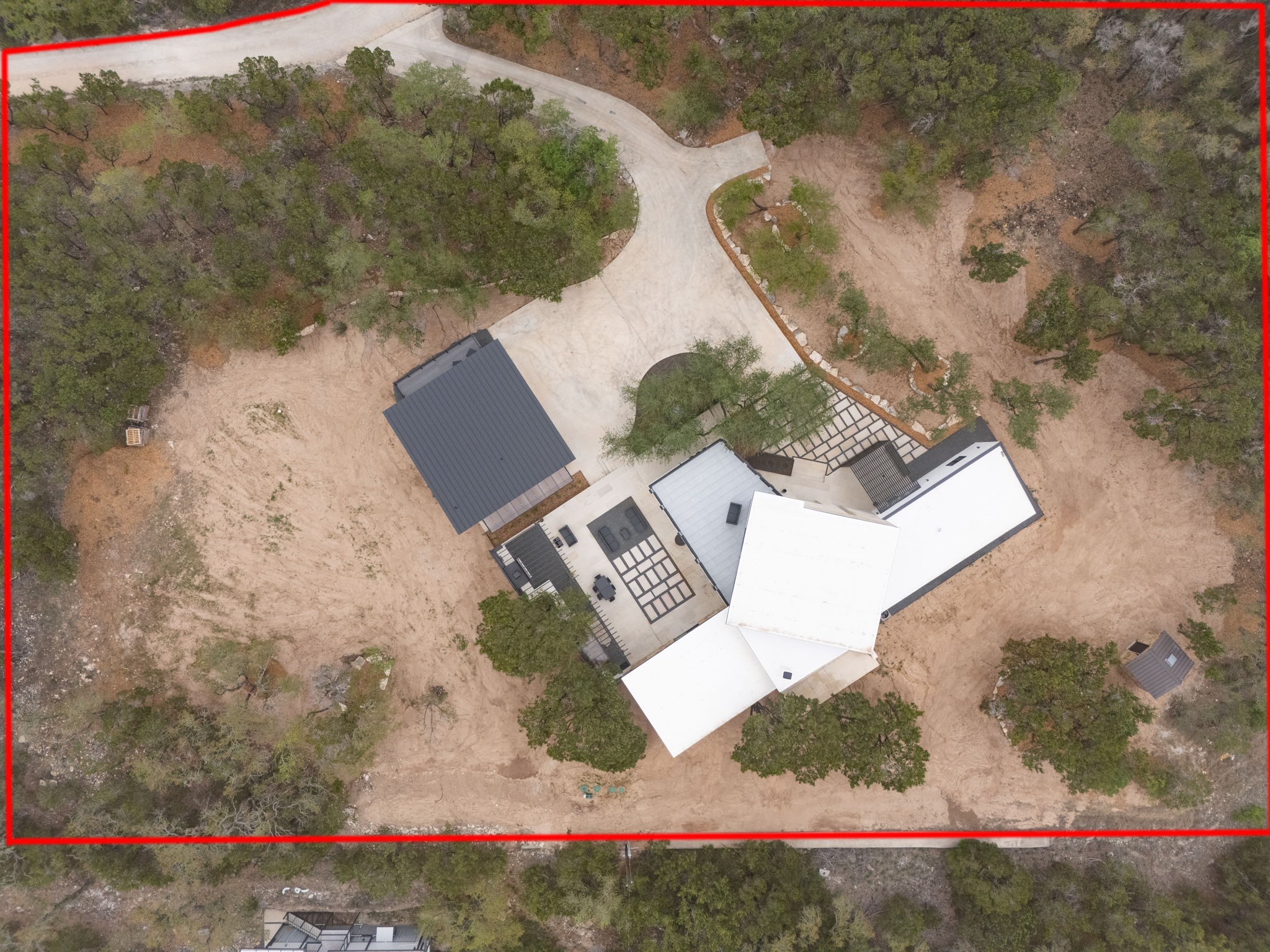 main property photo 39