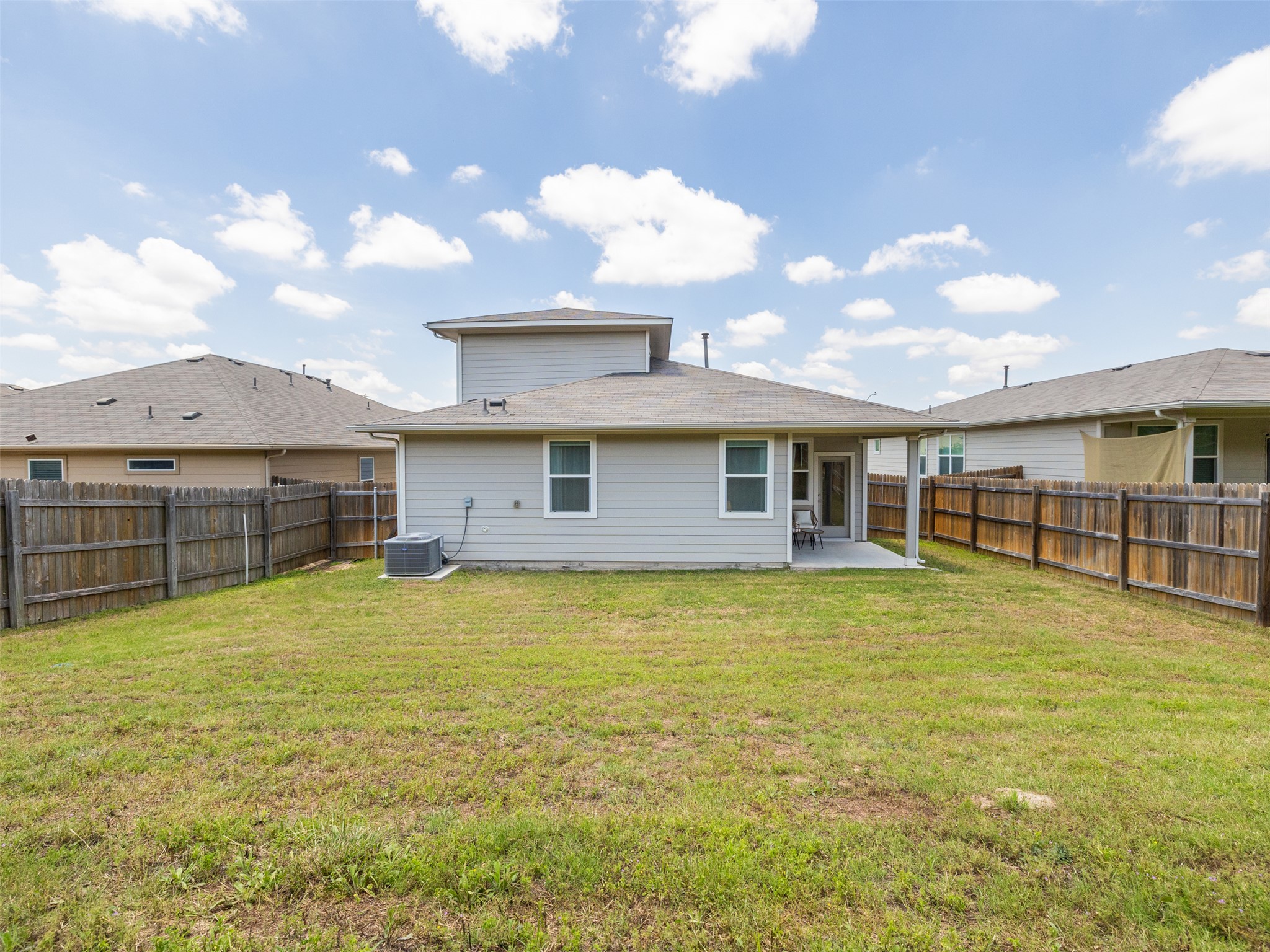 main property photo 27