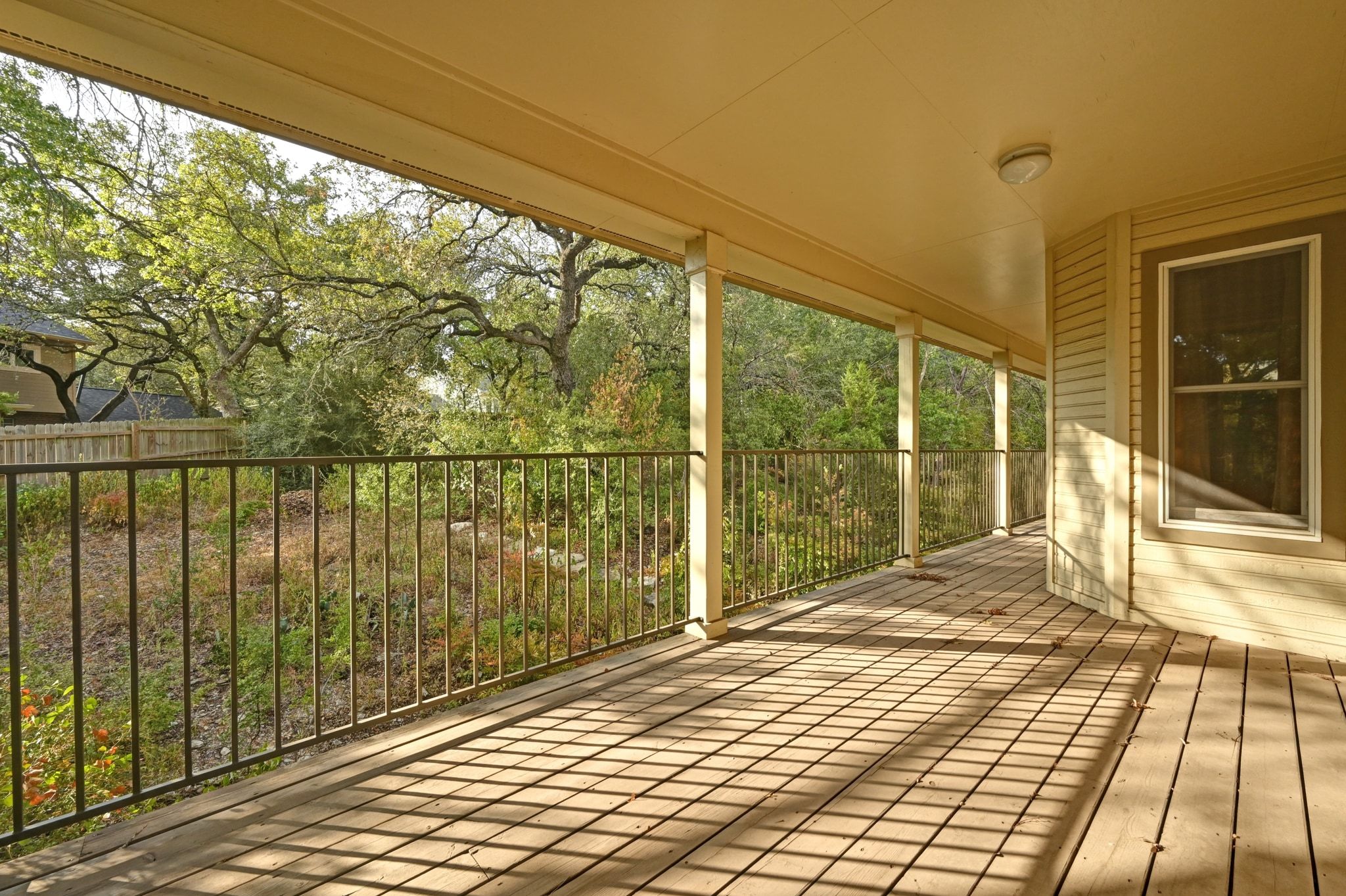 main property photo 31