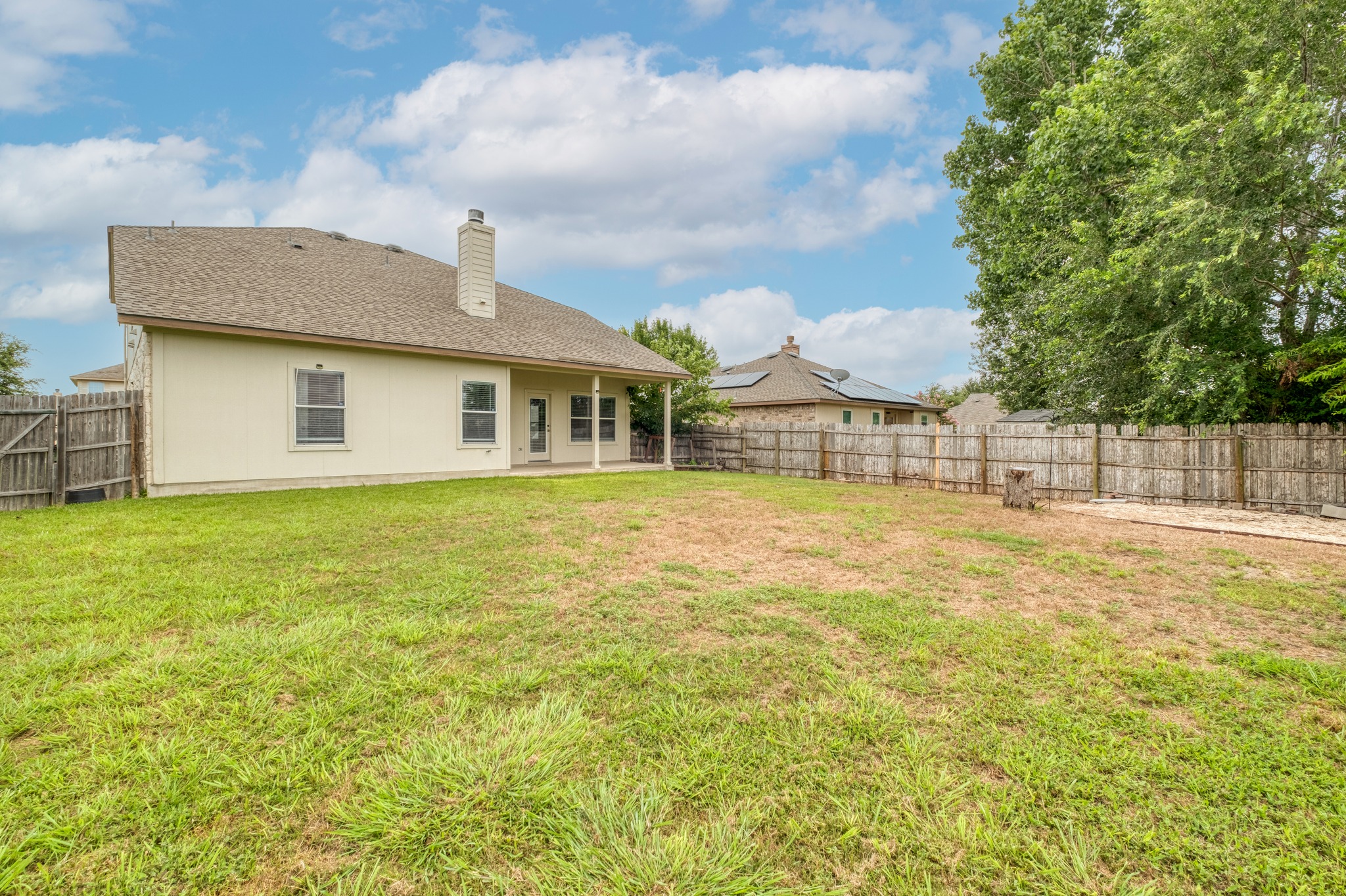 main property photo 29