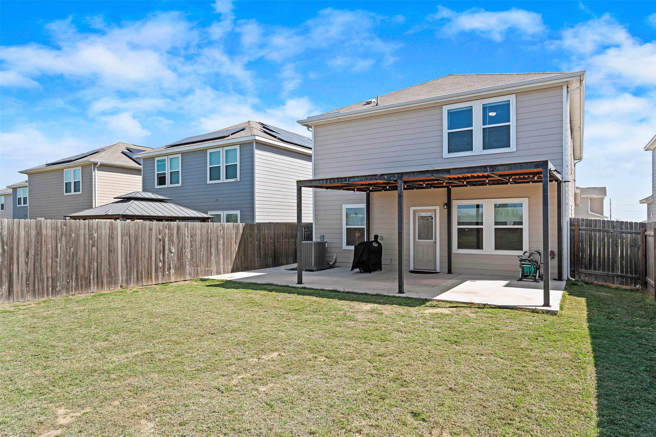main property photo 23