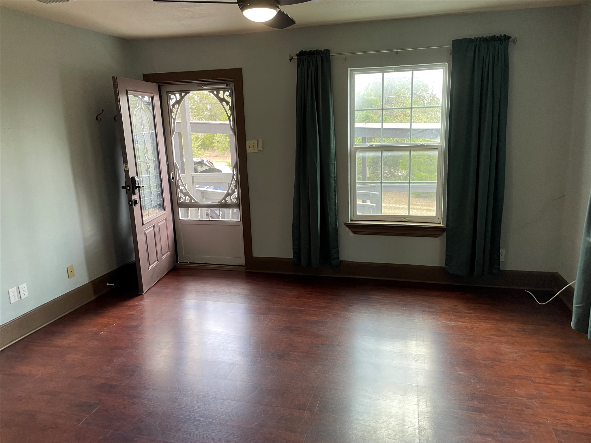 main property photo 8