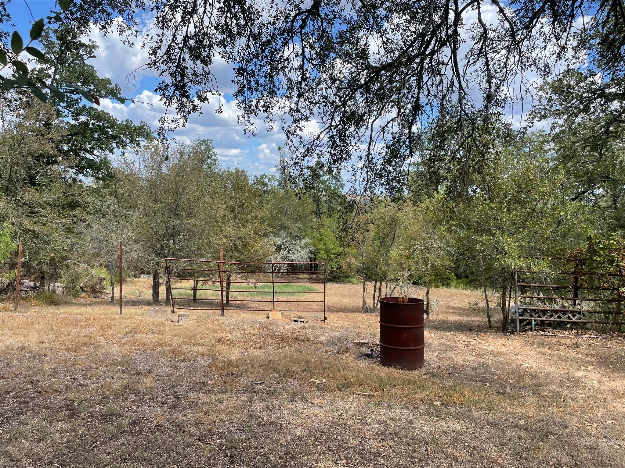 main property photo 9