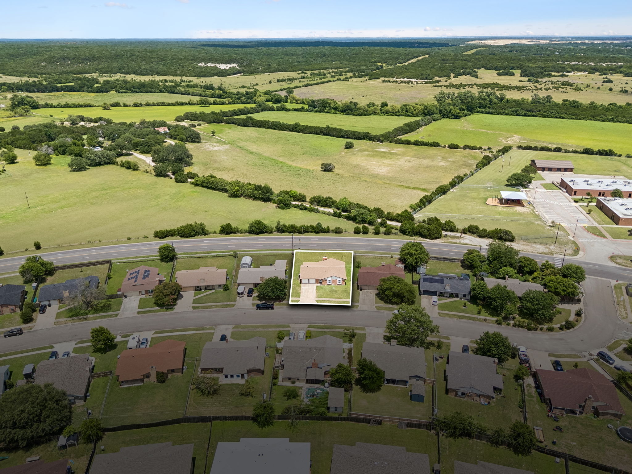 main property photo 27