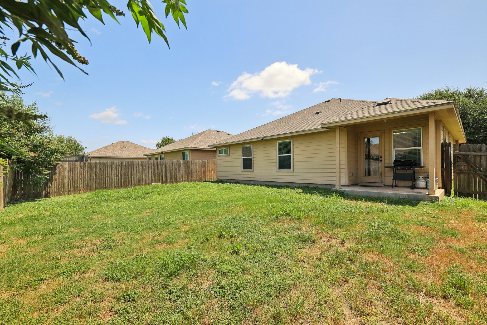 main property photo 29