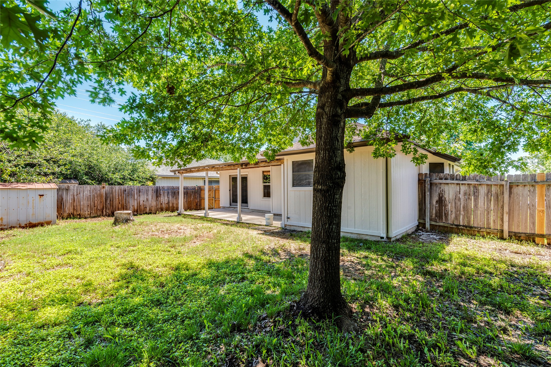 main property photo 20