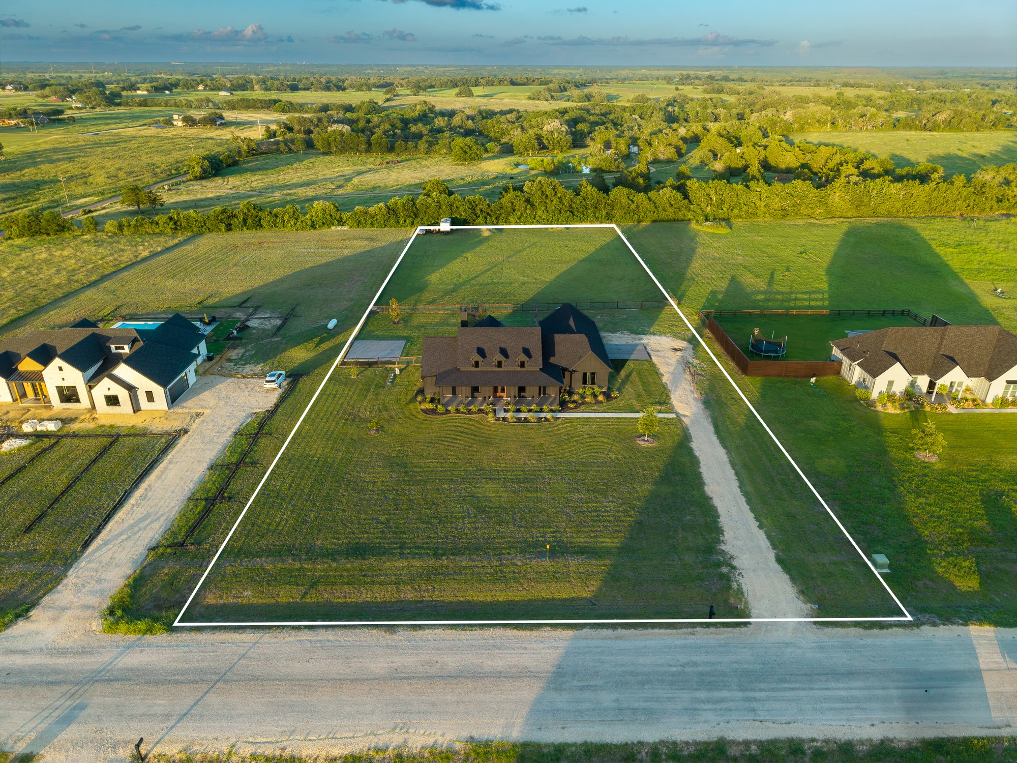 main property photo 37