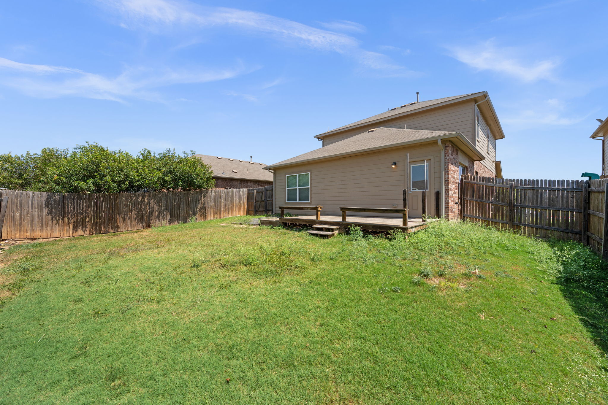 main property photo 32