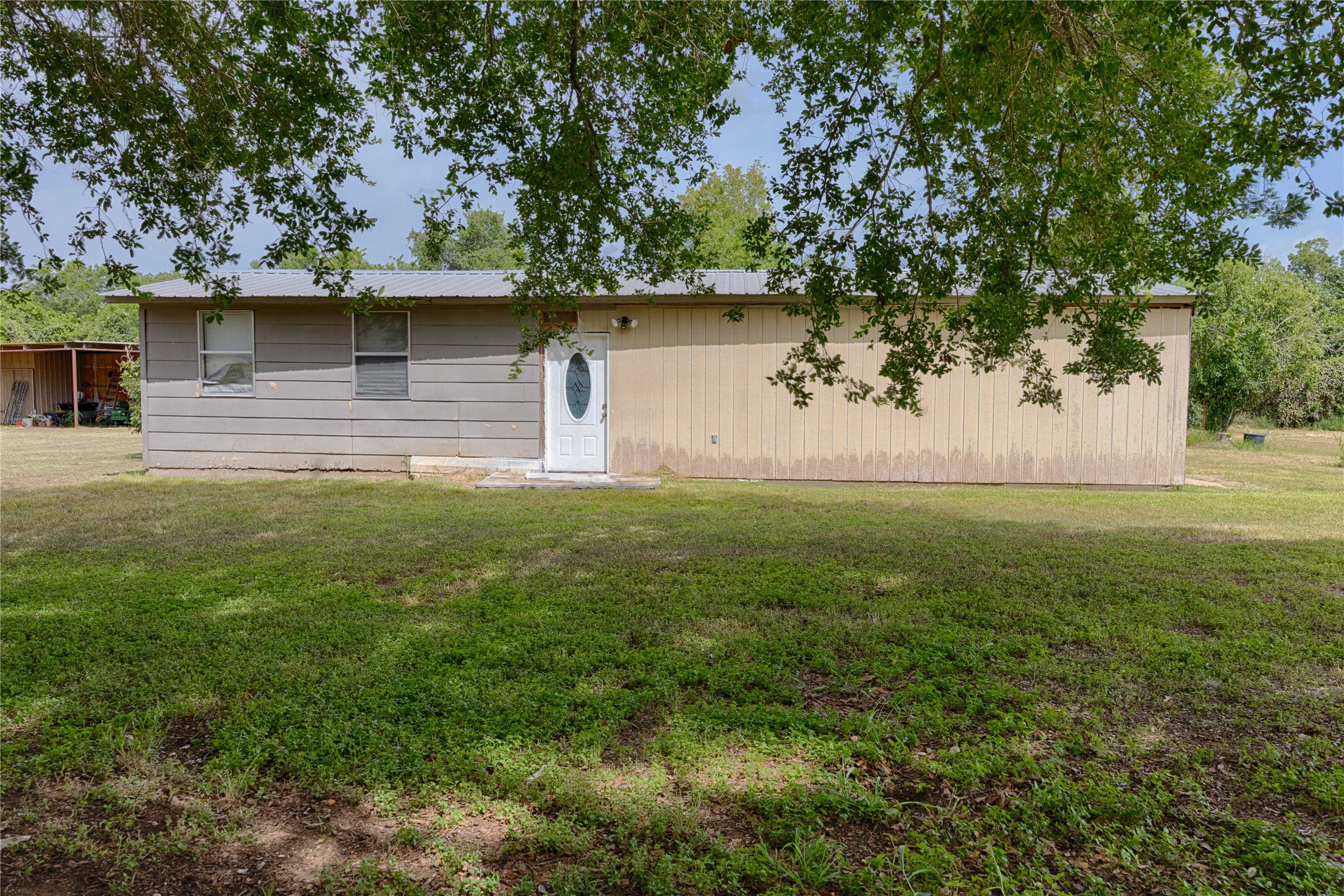 main property photo 21