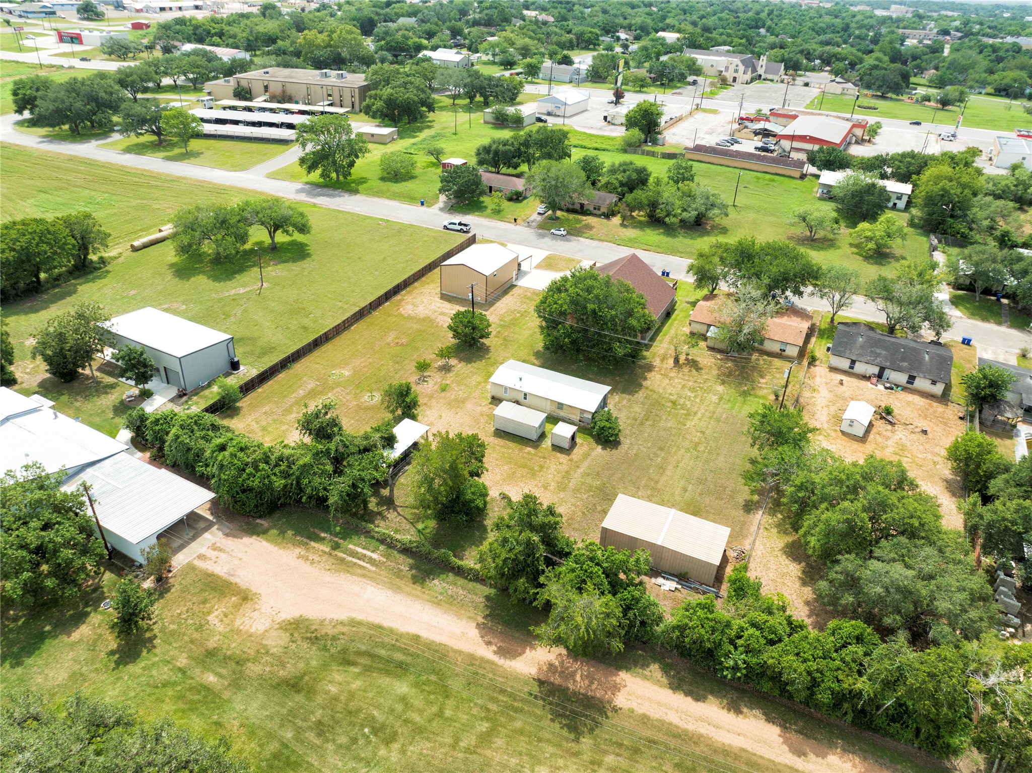 main property photo 26