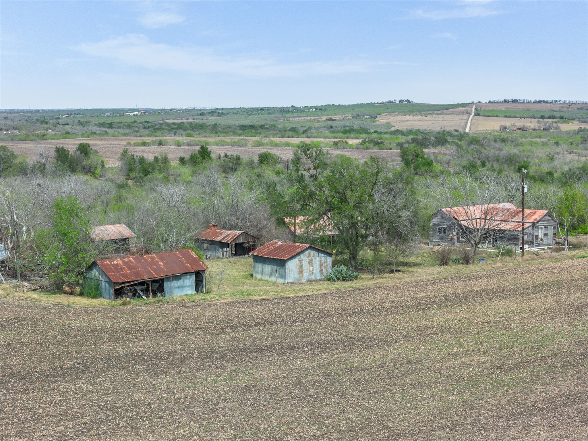 main property photo 12