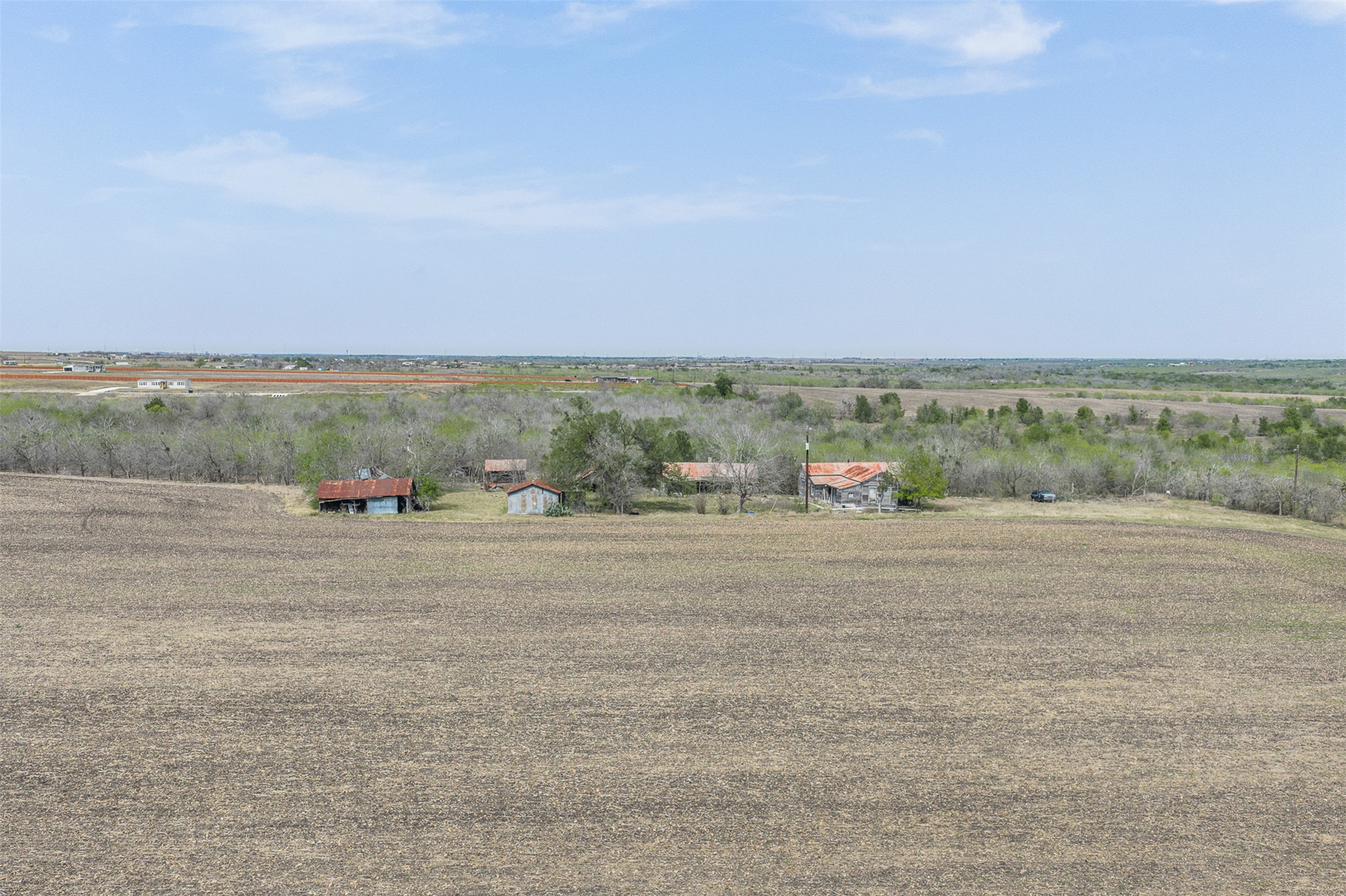 main property photo 35