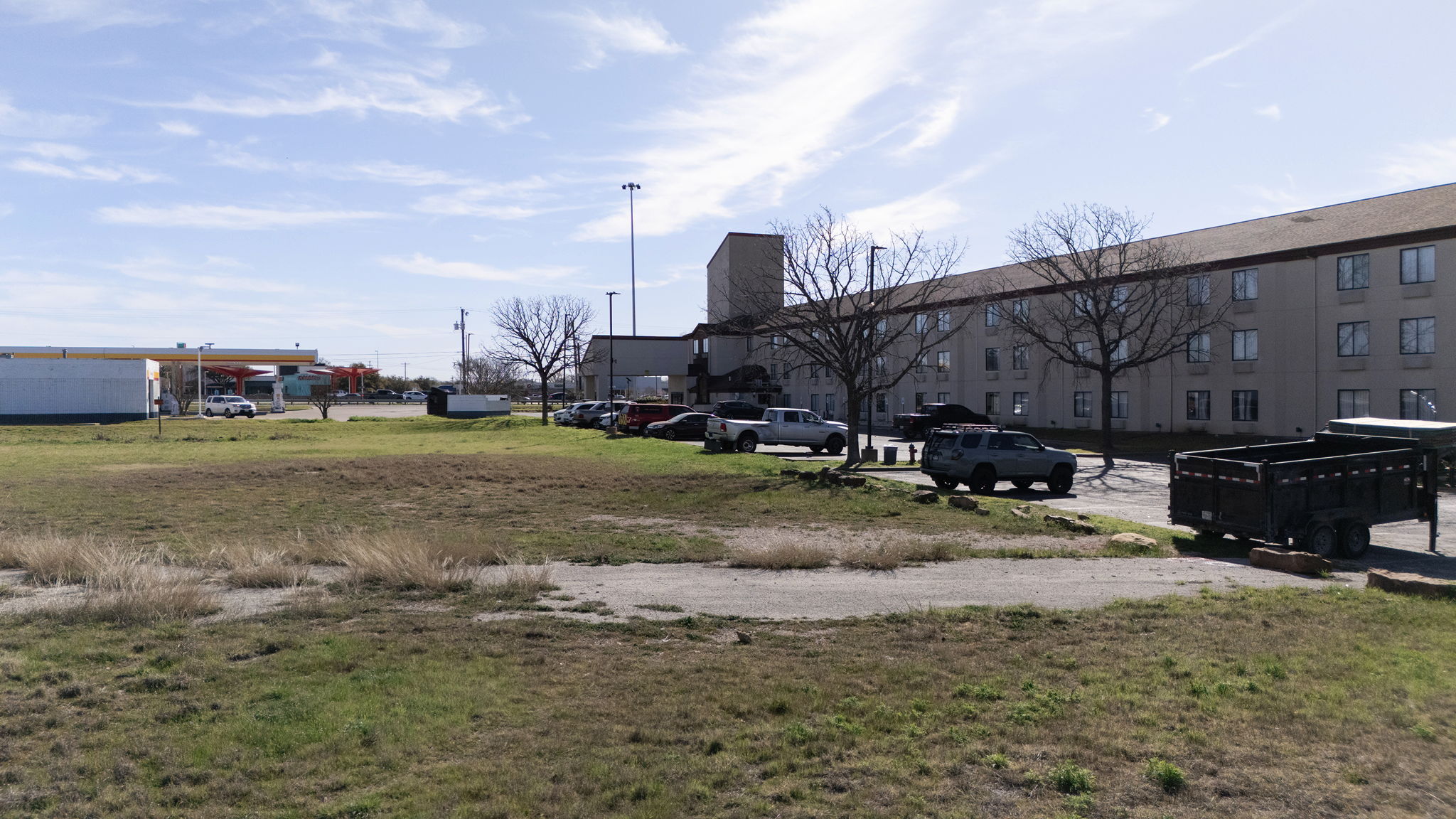 main property photo 10