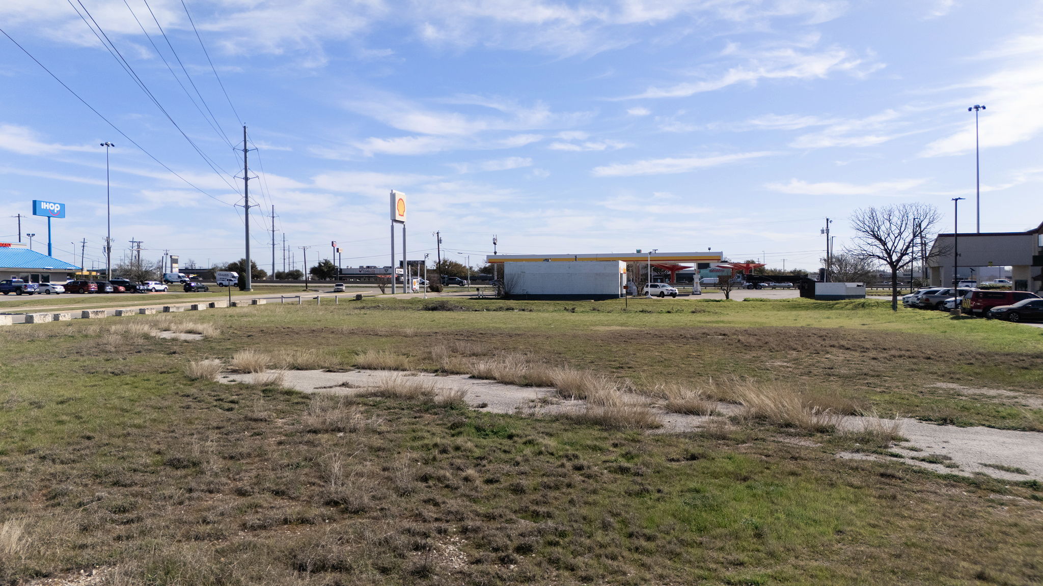main property photo 9