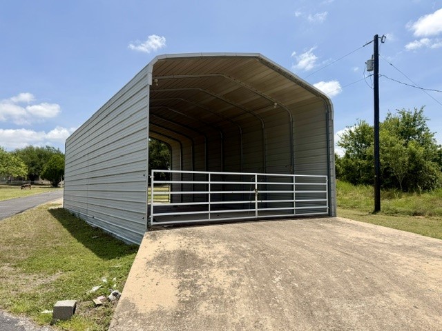 main property photo 31
