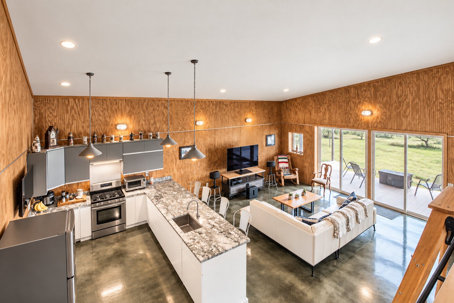 main property photo 9