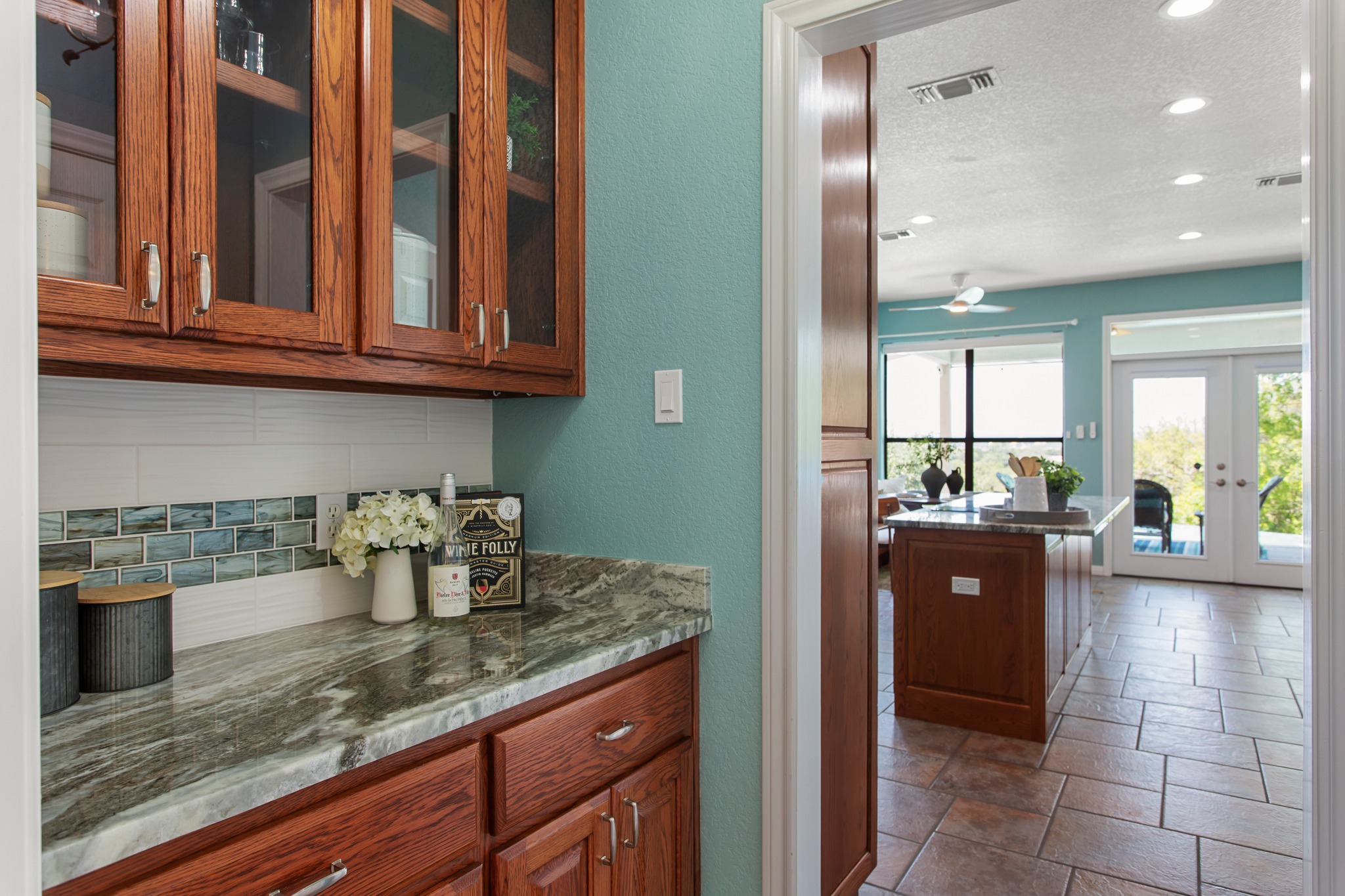 main property photo 17