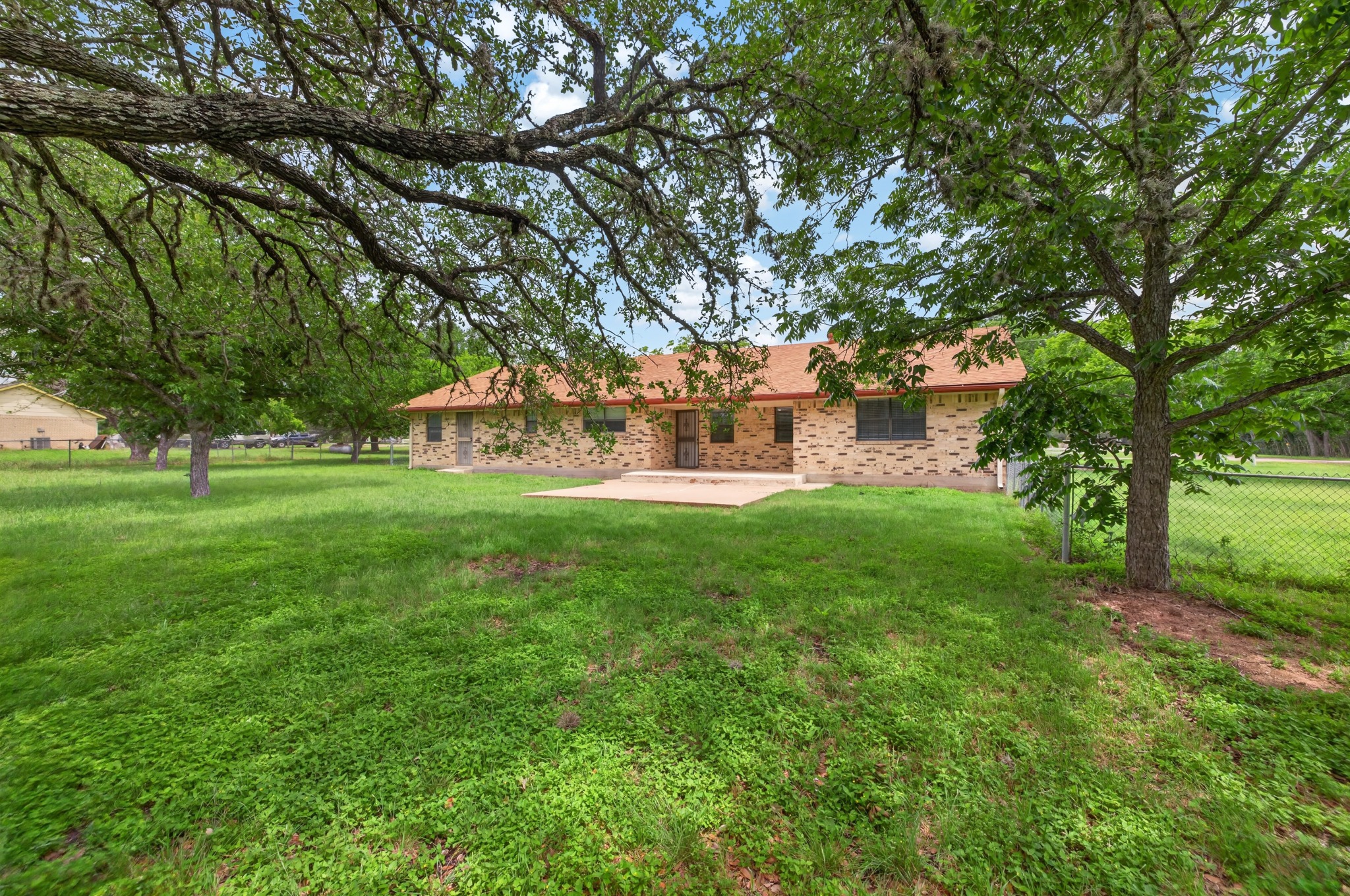 main property photo 27