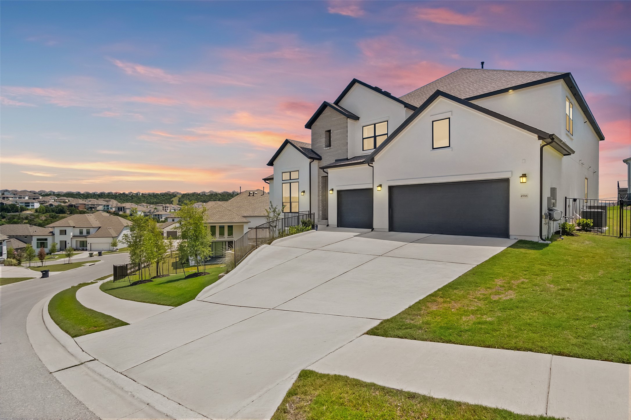 main property photo 5